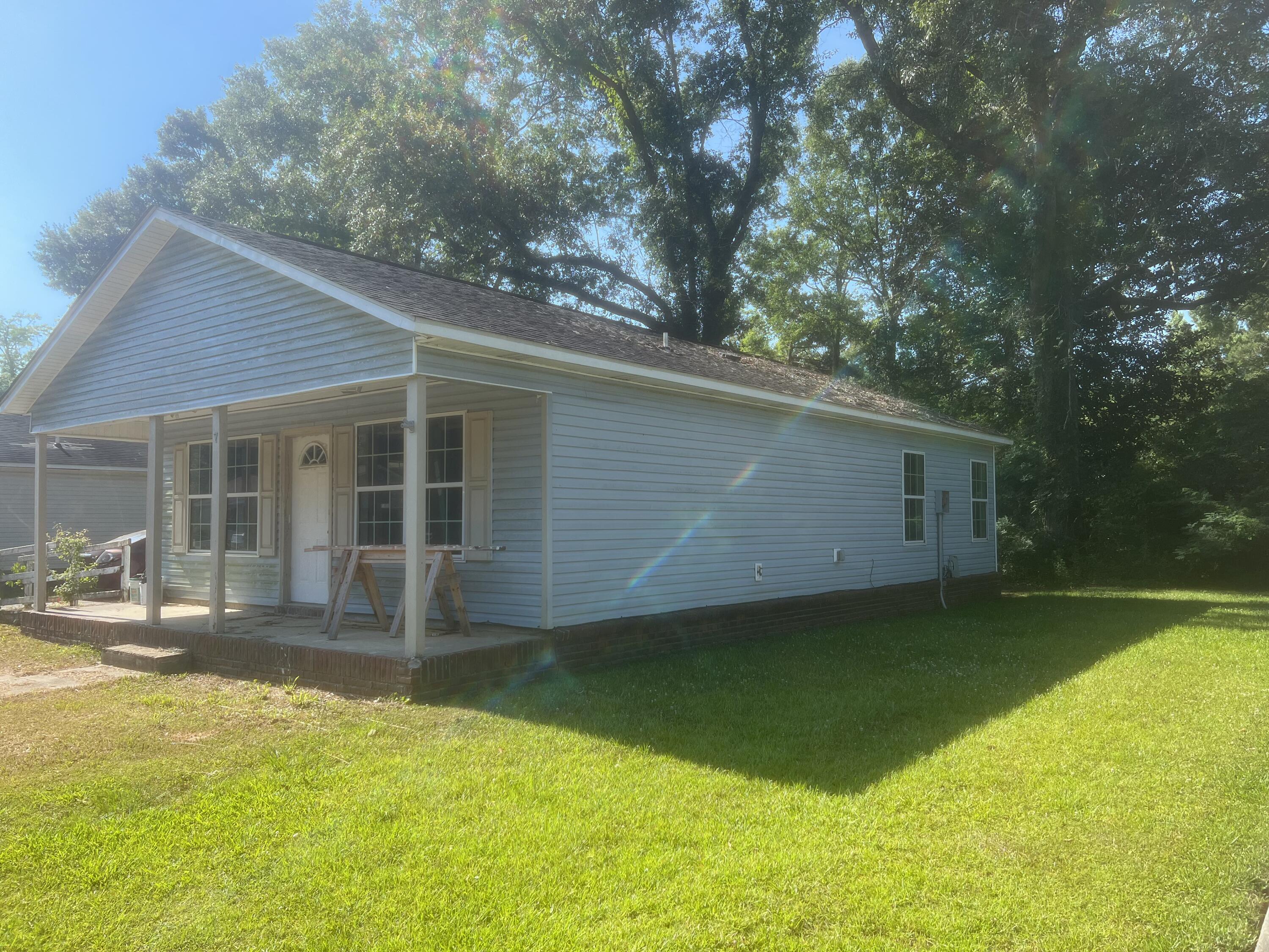 7 Grace Ct.