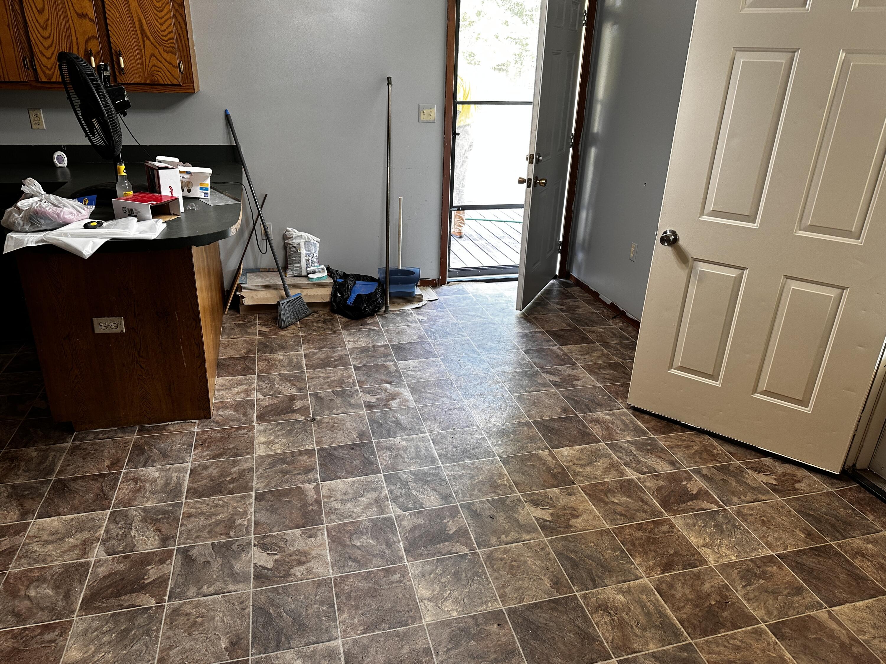 1122 Aztec Trail