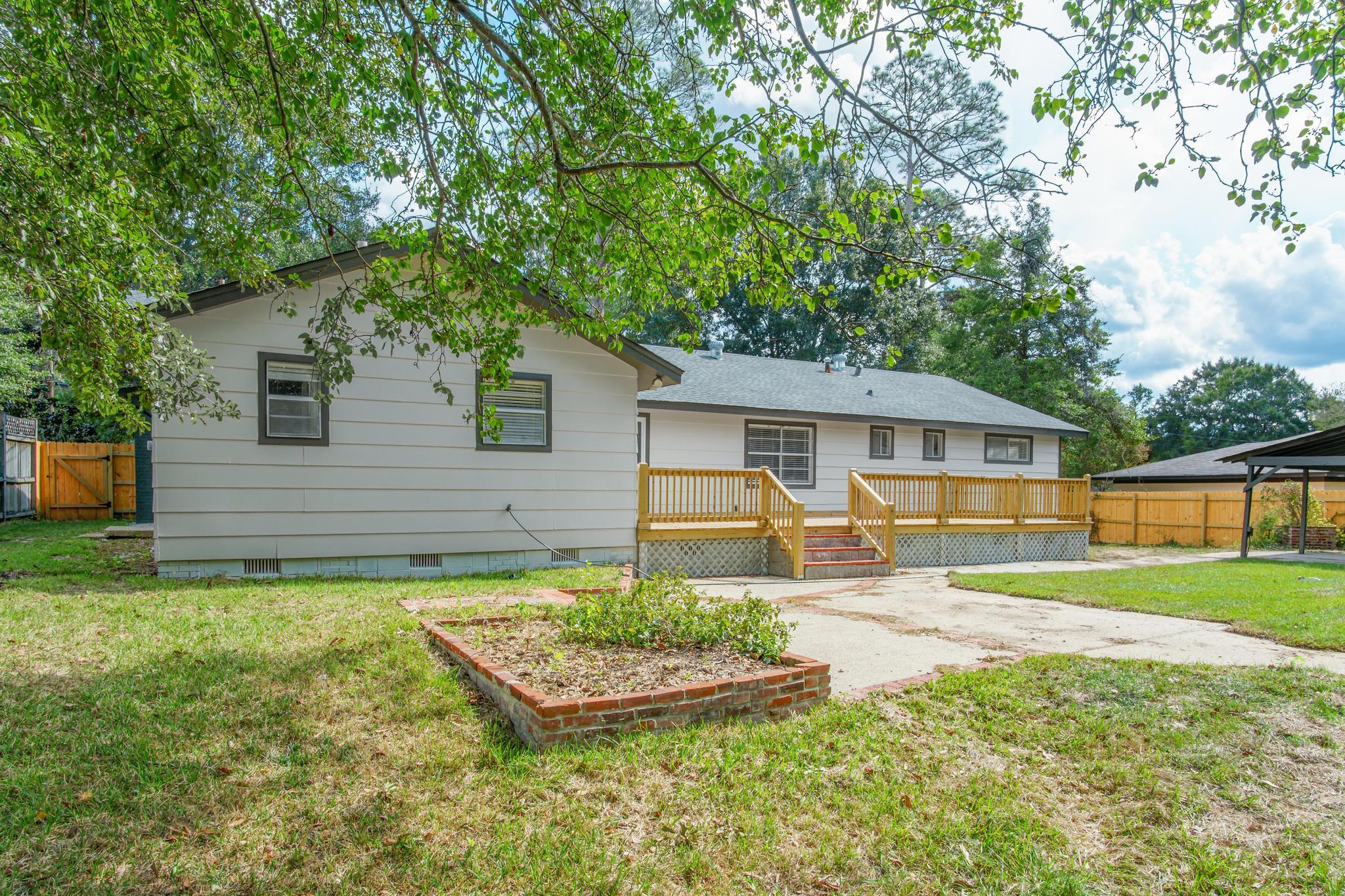 1213 Carter Drive