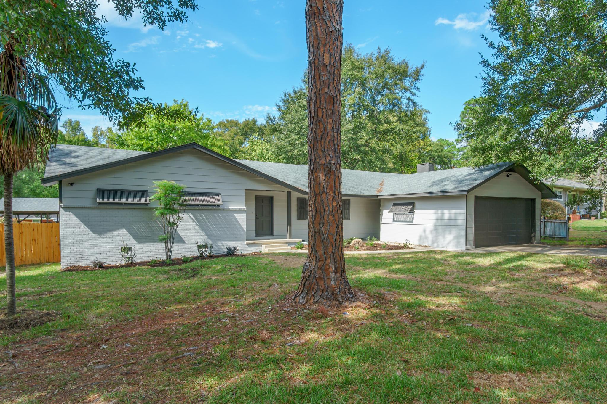 1213 Carter Drive