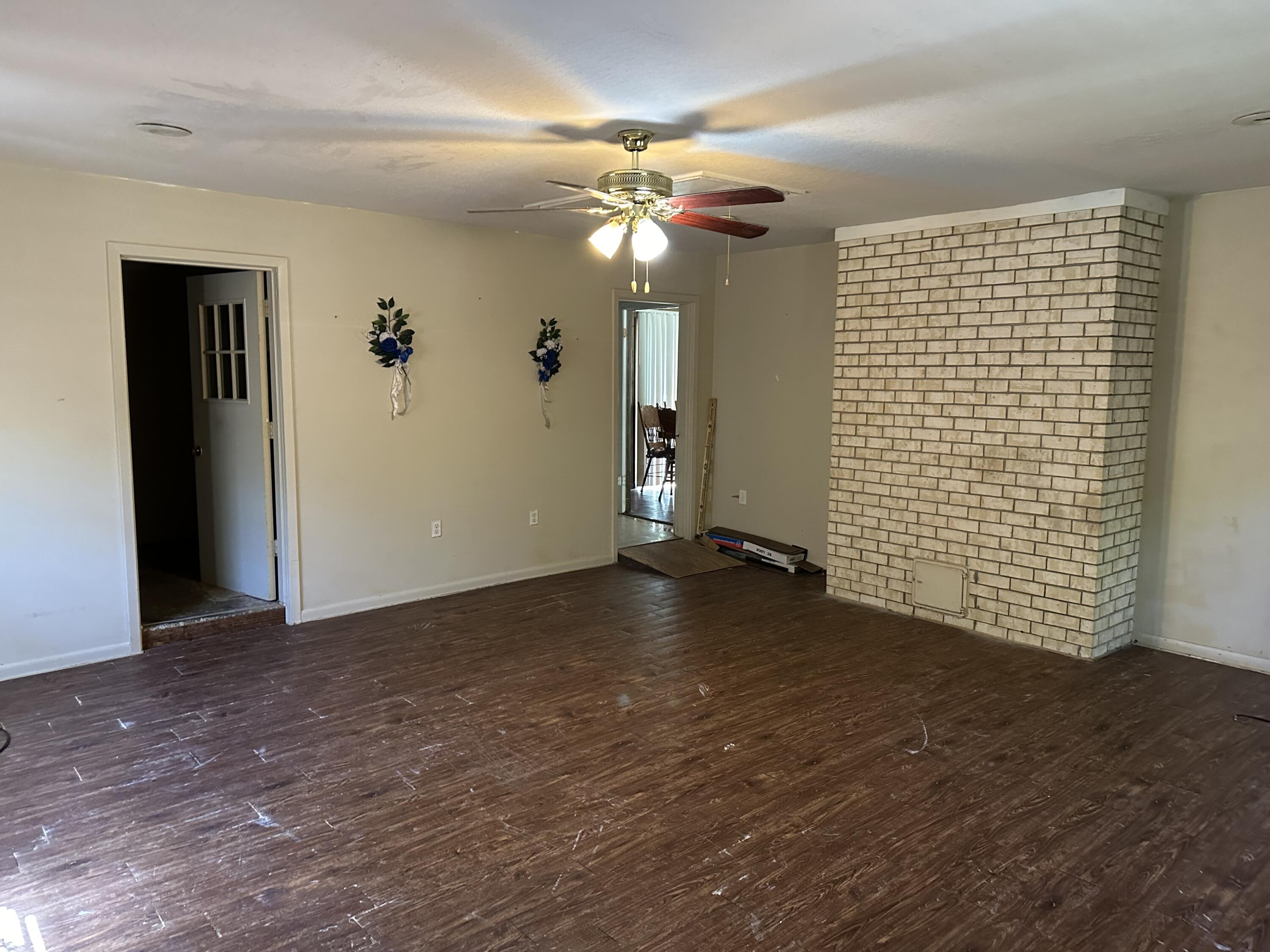 720 Longstreet Dr.