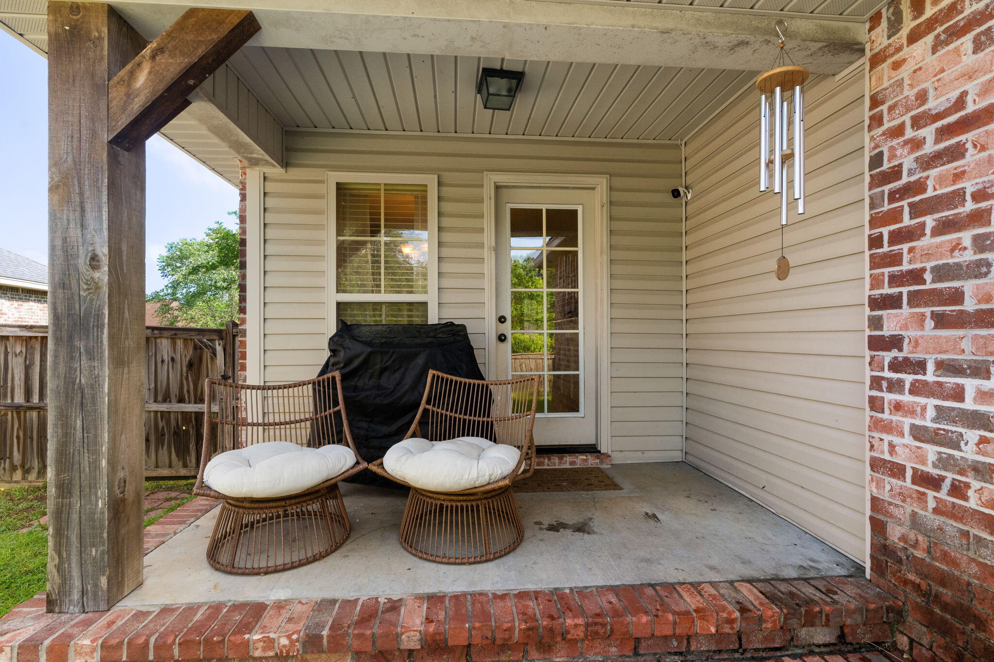 52 Hawthorne Dr.