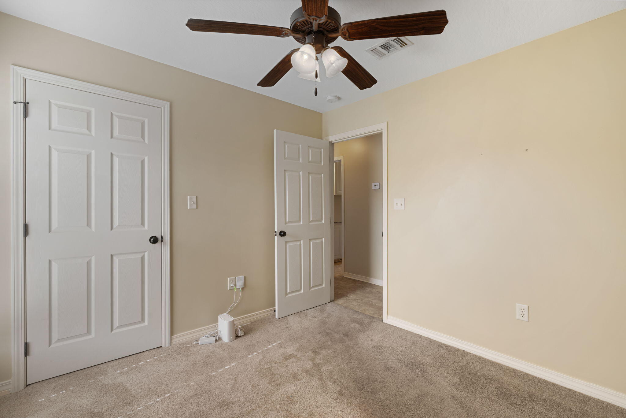 52 Hawthorne Dr.