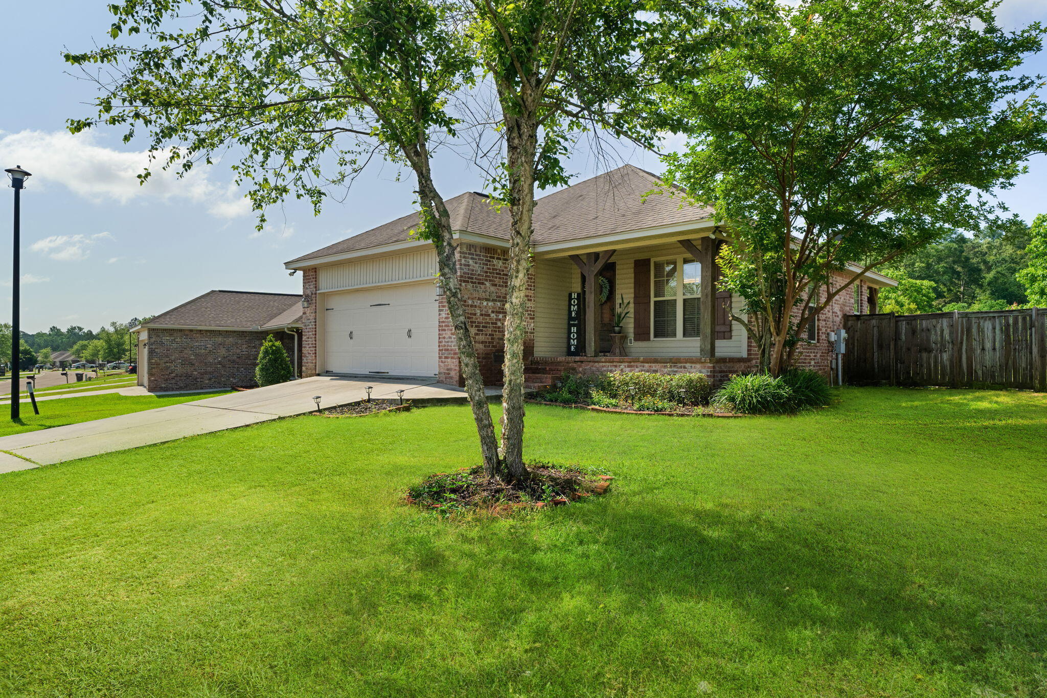 52 Hawthorne Dr.