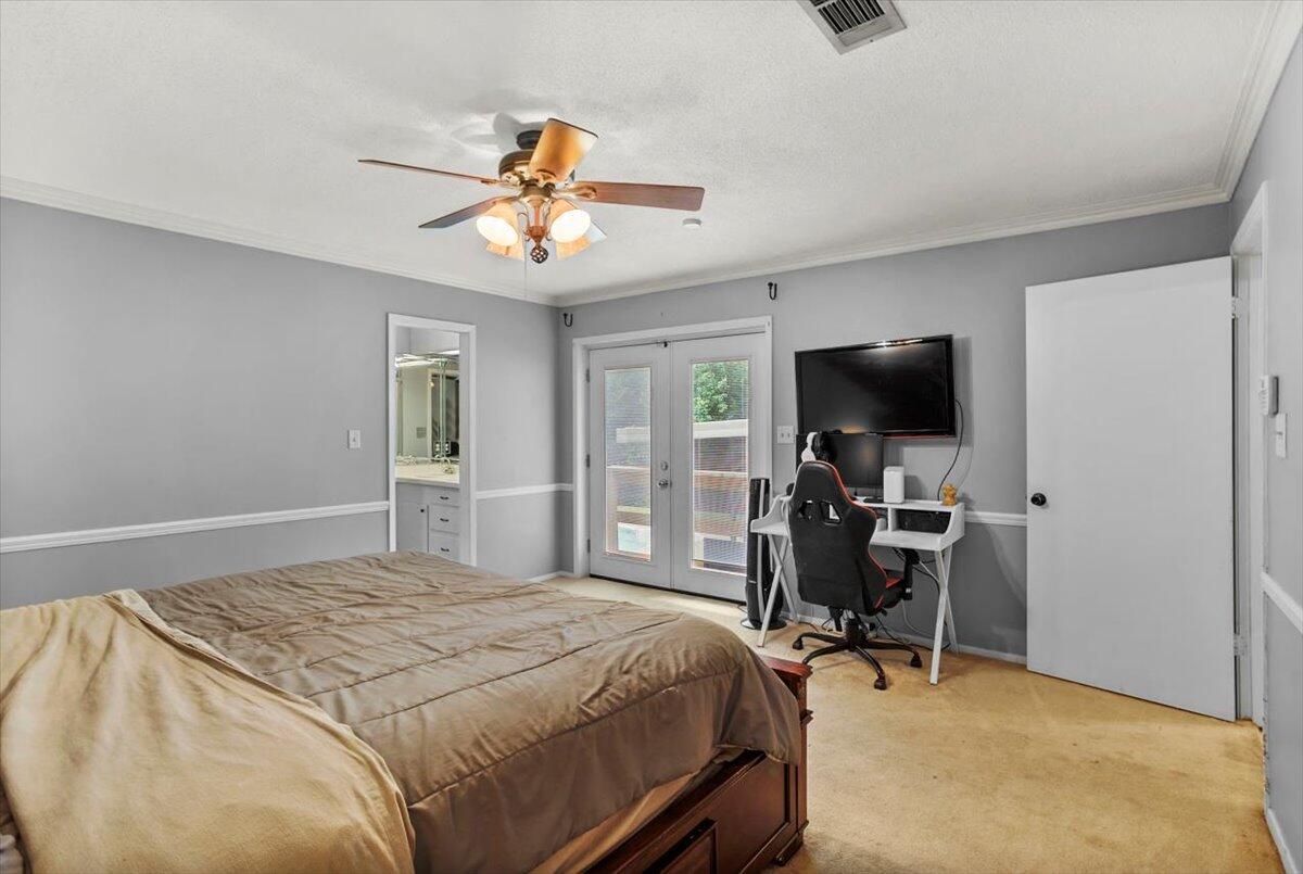33 Mar - Ree Dr.