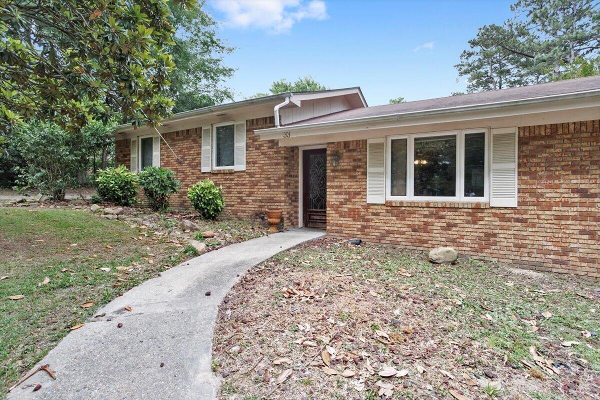 33 Mar - Ree Dr.