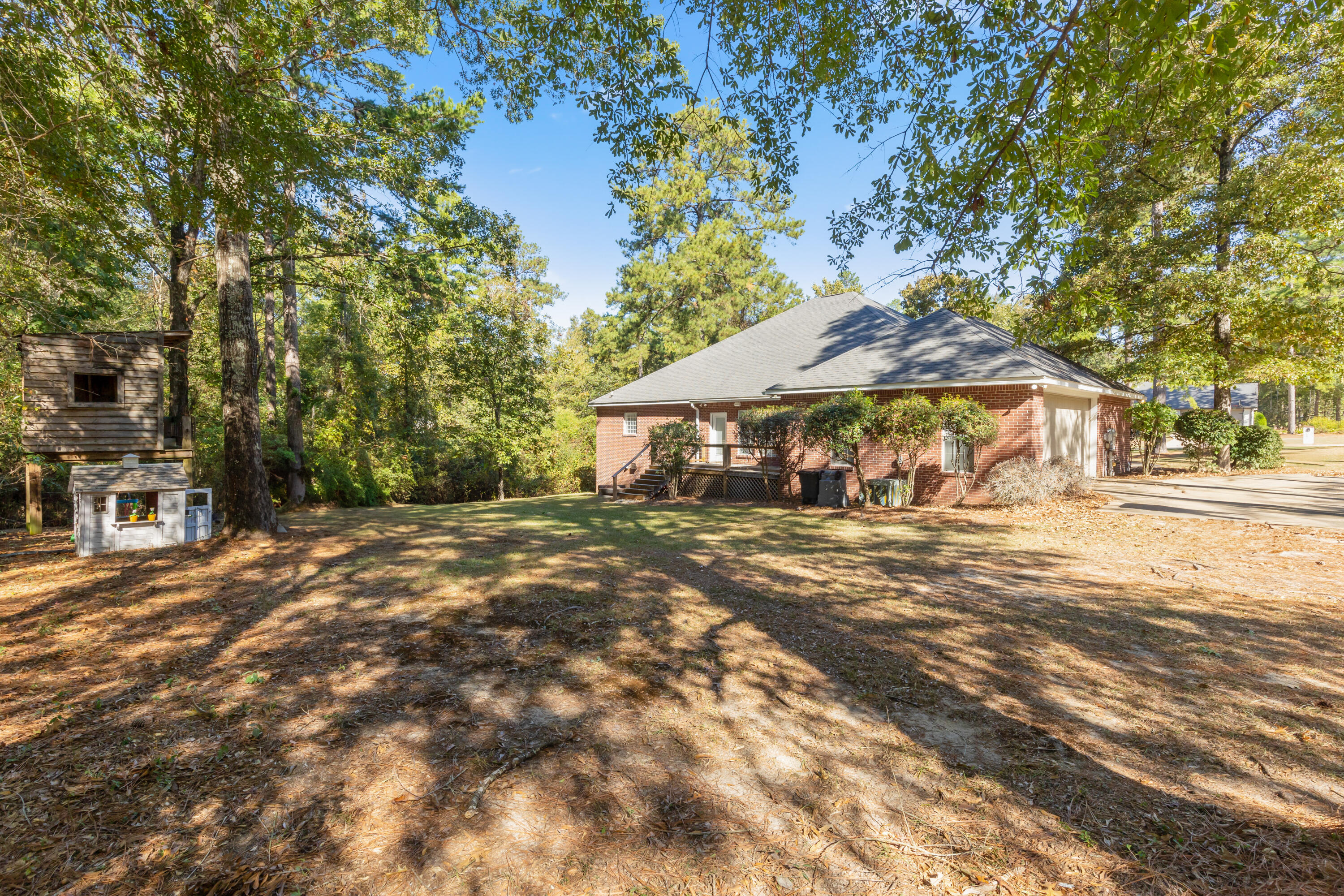 5 Falcon Point