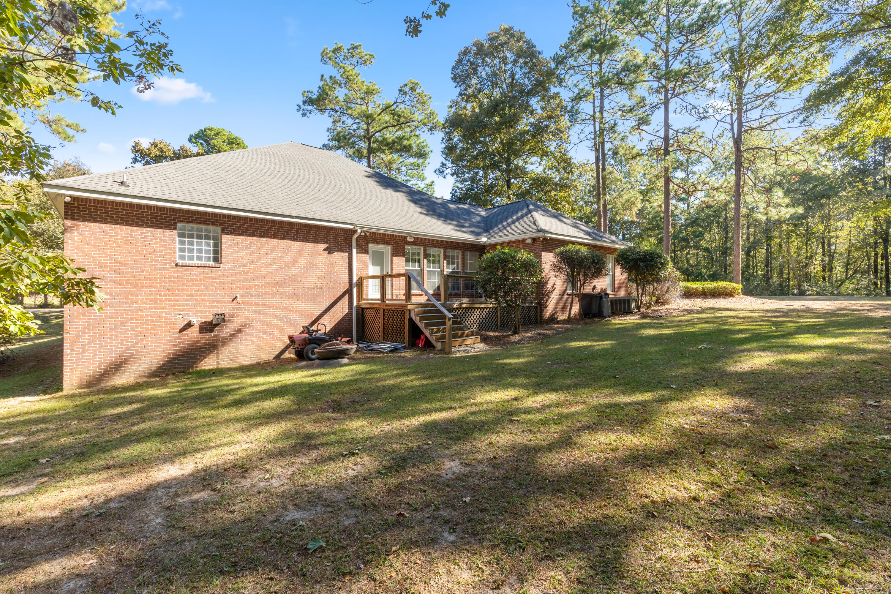 5 Falcon Point