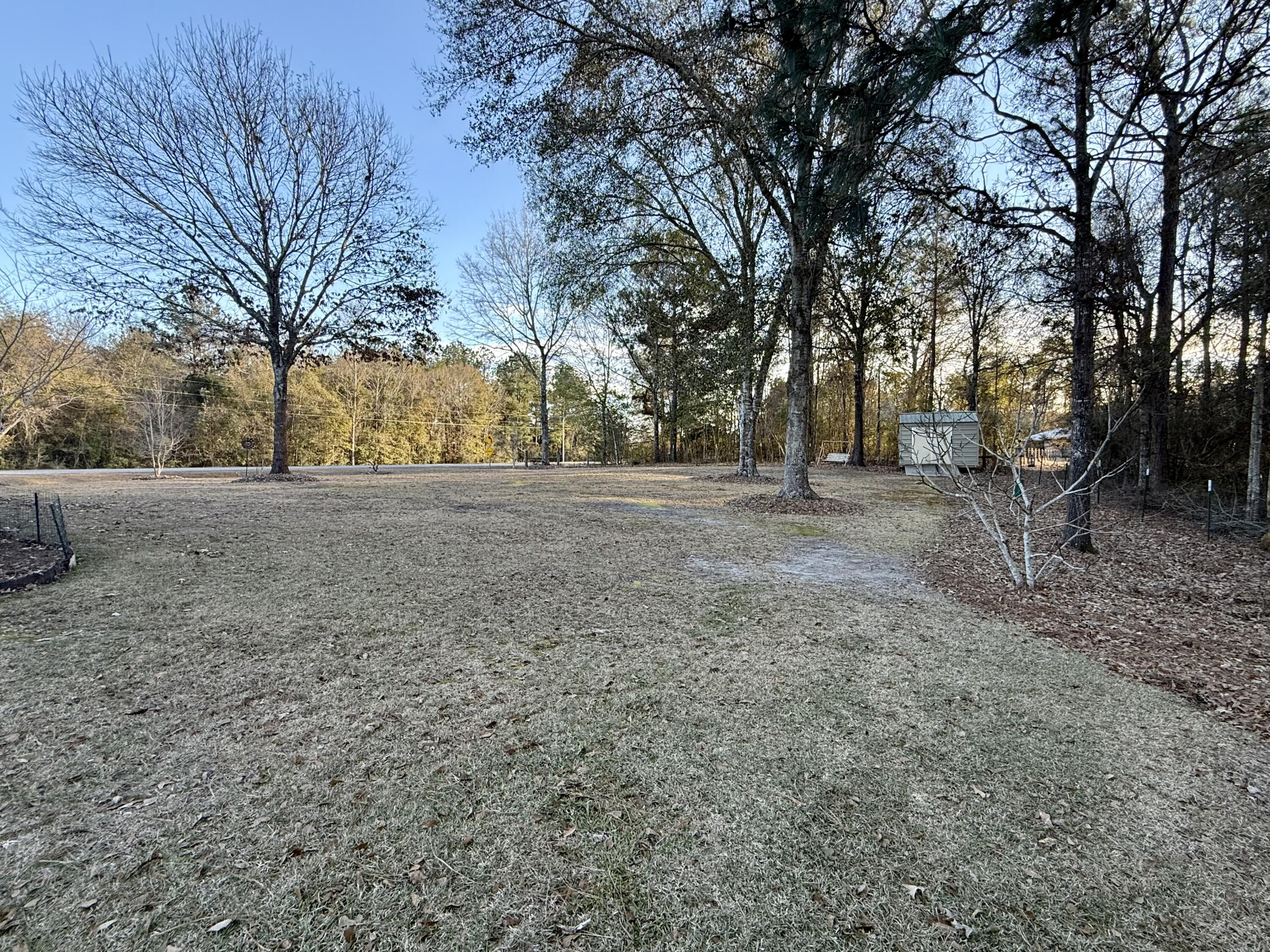 607 Thomas School Rd.