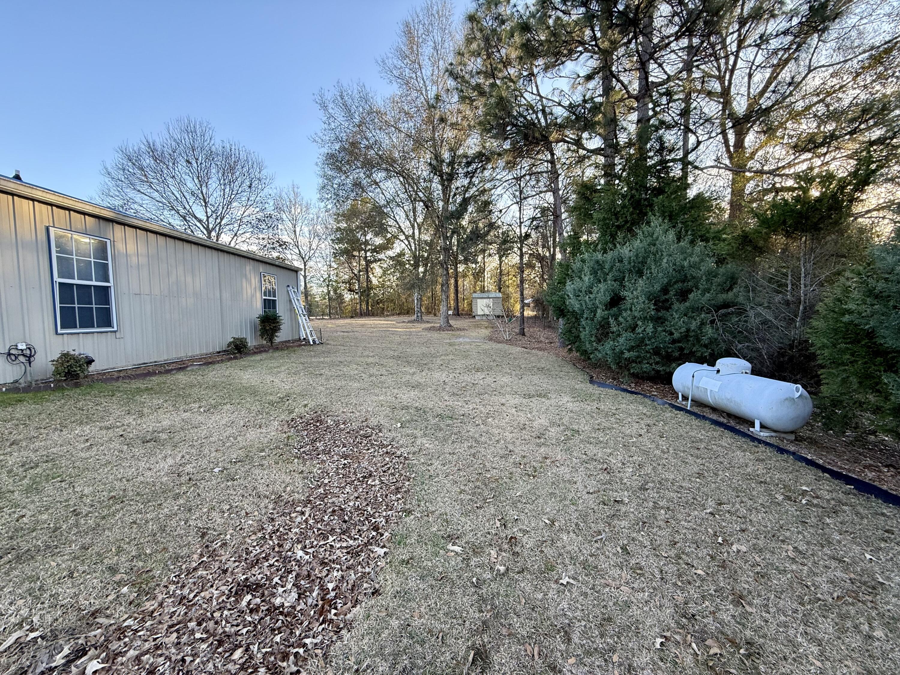607 Thomas School Rd.