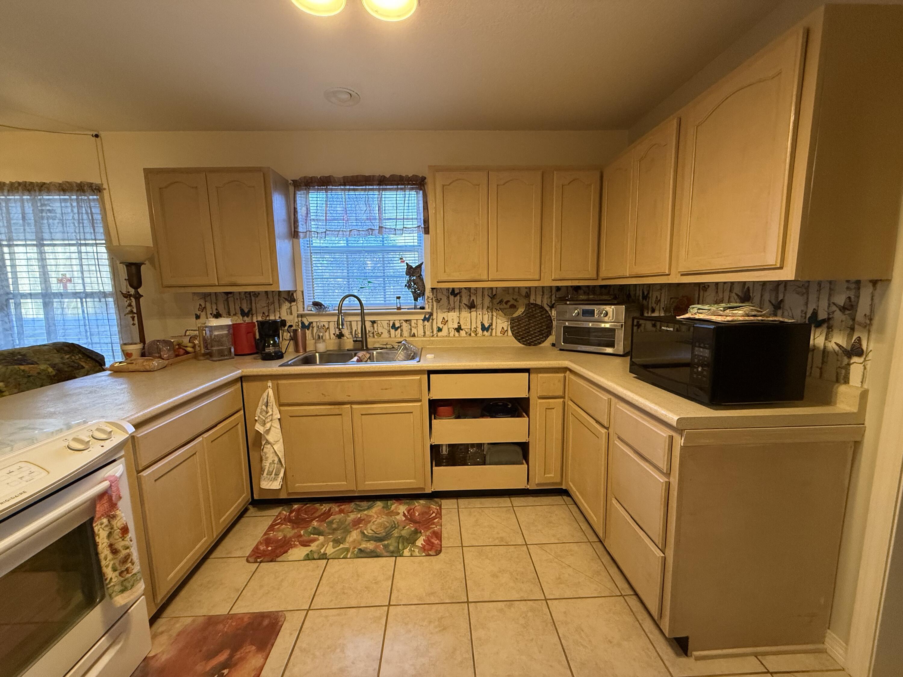 607 Thomas School Rd.