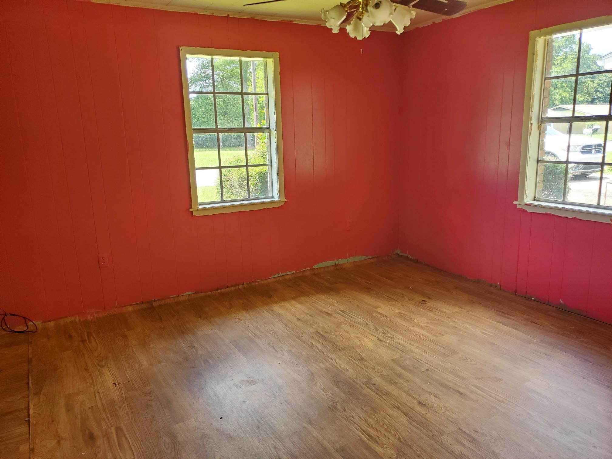 1302 Meadowbrook Ave.