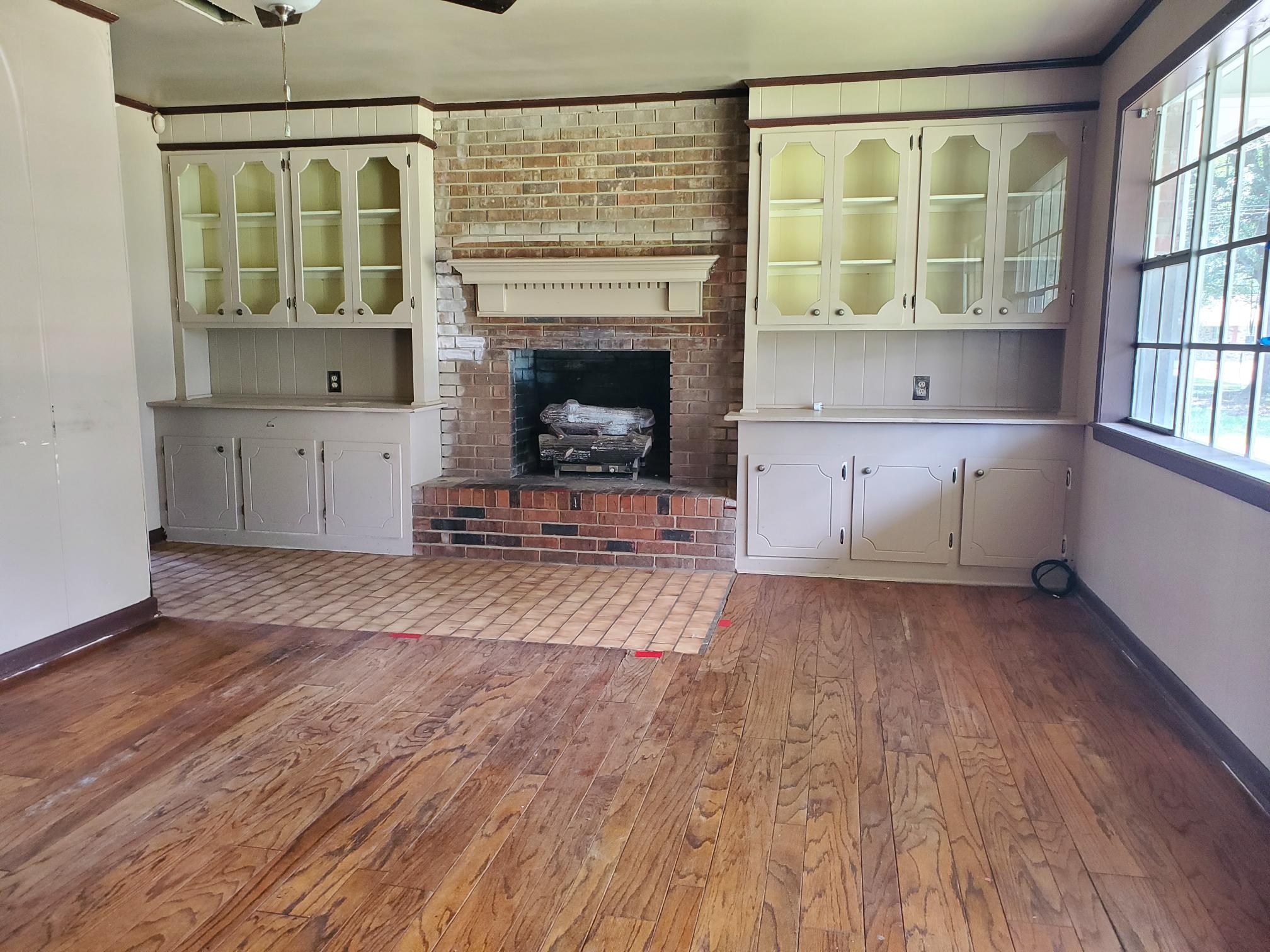 1302 Meadowbrook Ave.