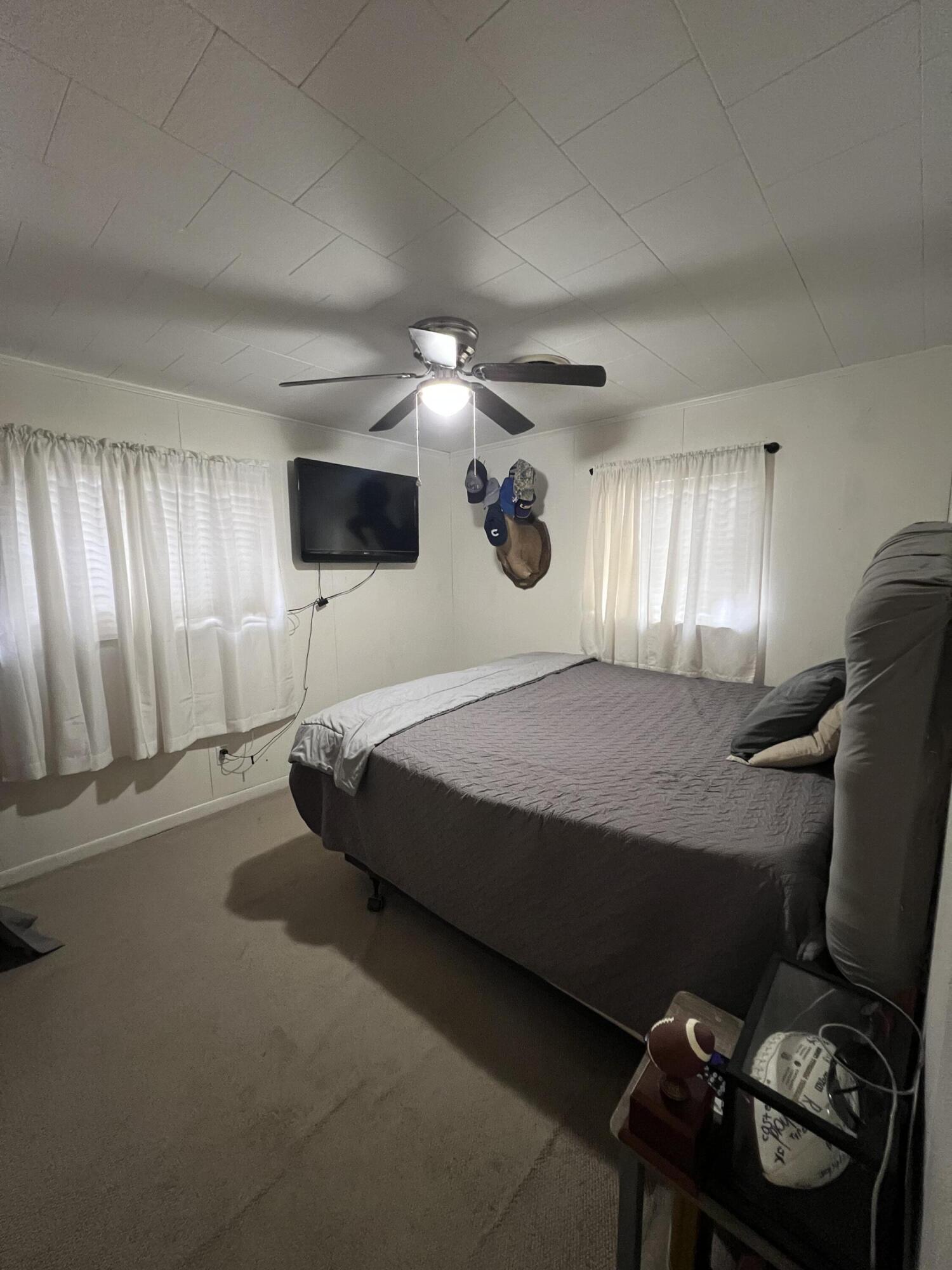 910 Sunset Cir., Columbia
