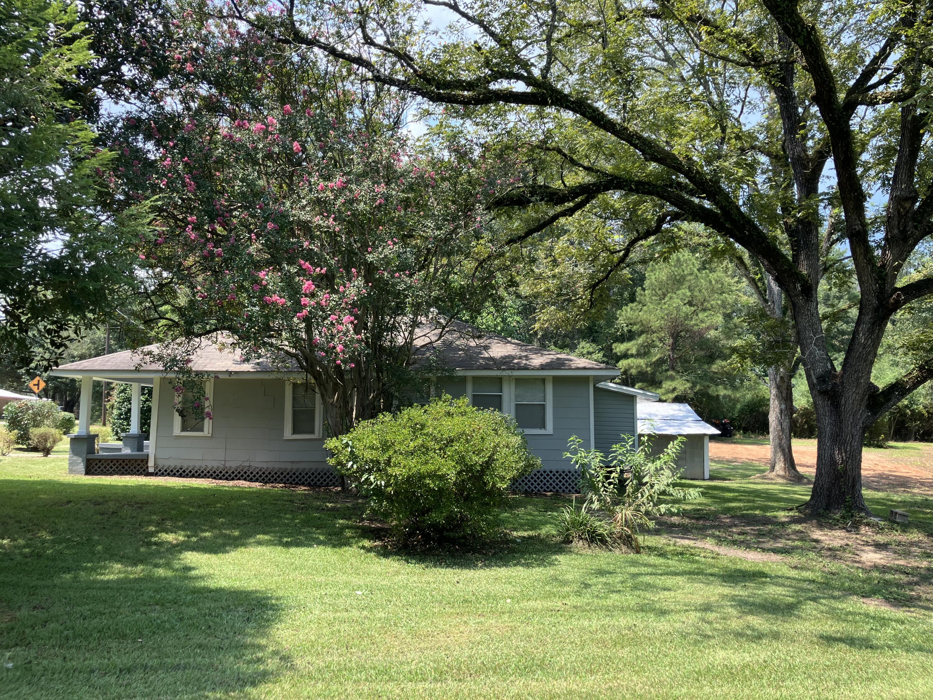 899 Morgantown Rd.