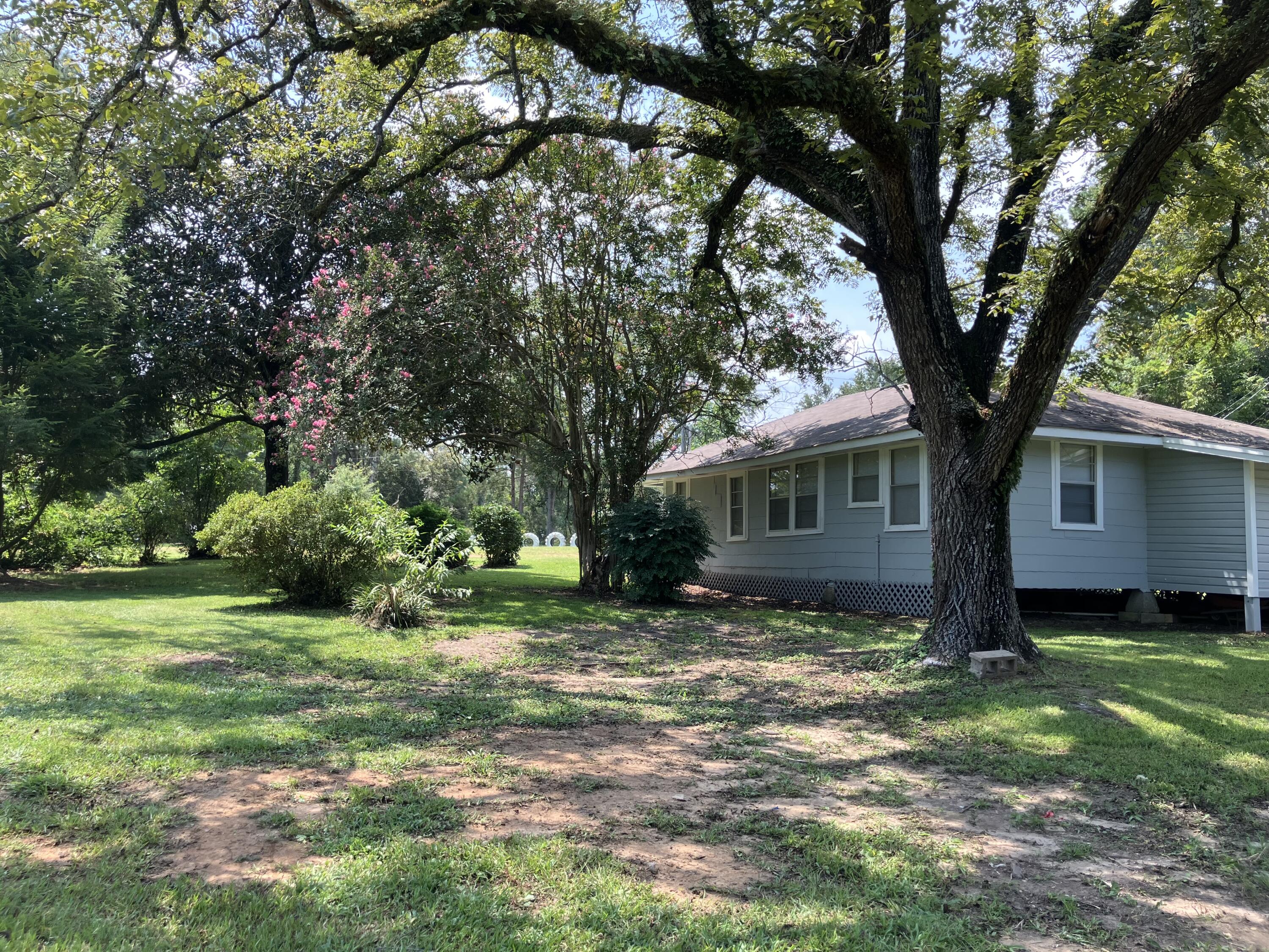 899 Morgantown Rd.