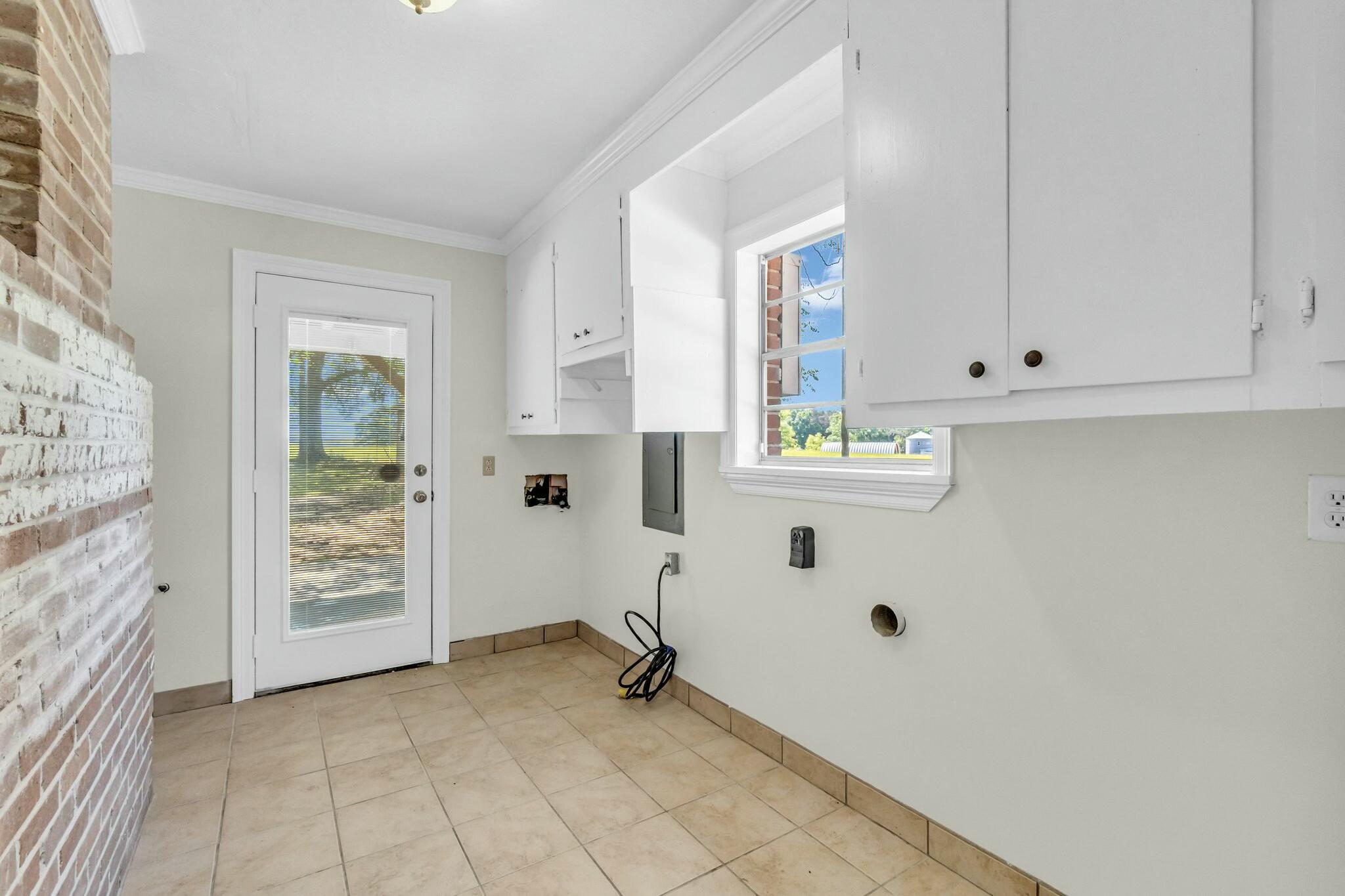 4032 S C Rd 8