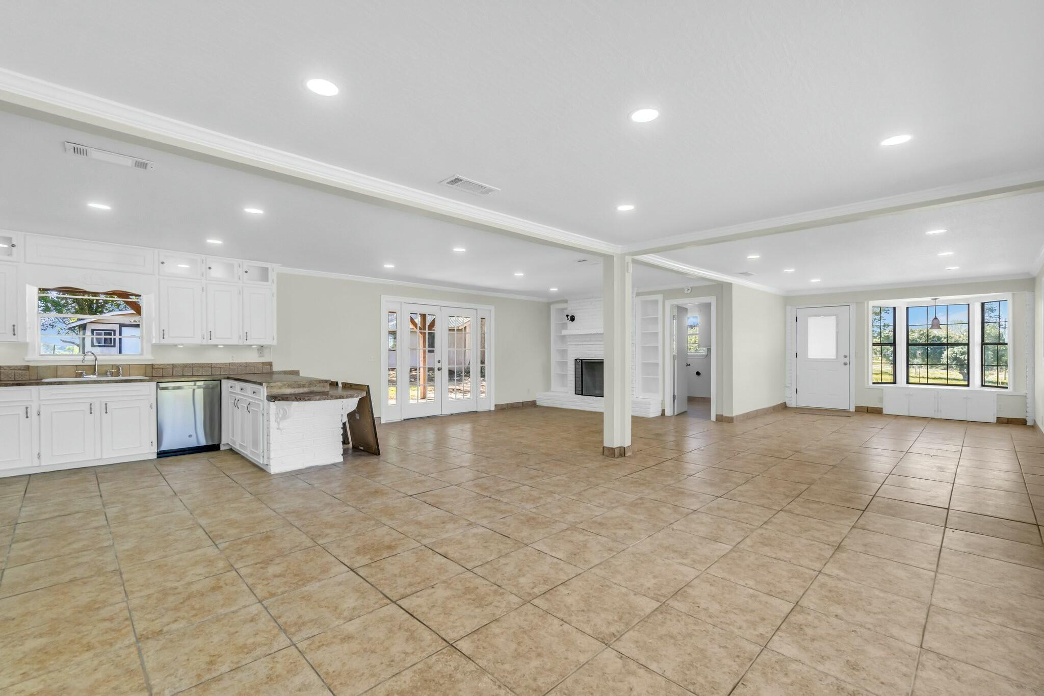 4032 S C Rd 8