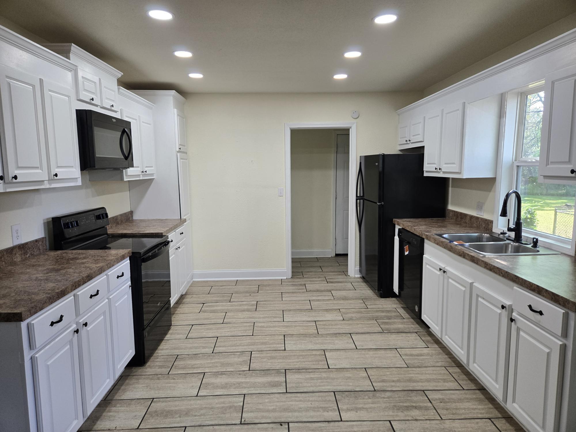 902 Lafayette Ext.