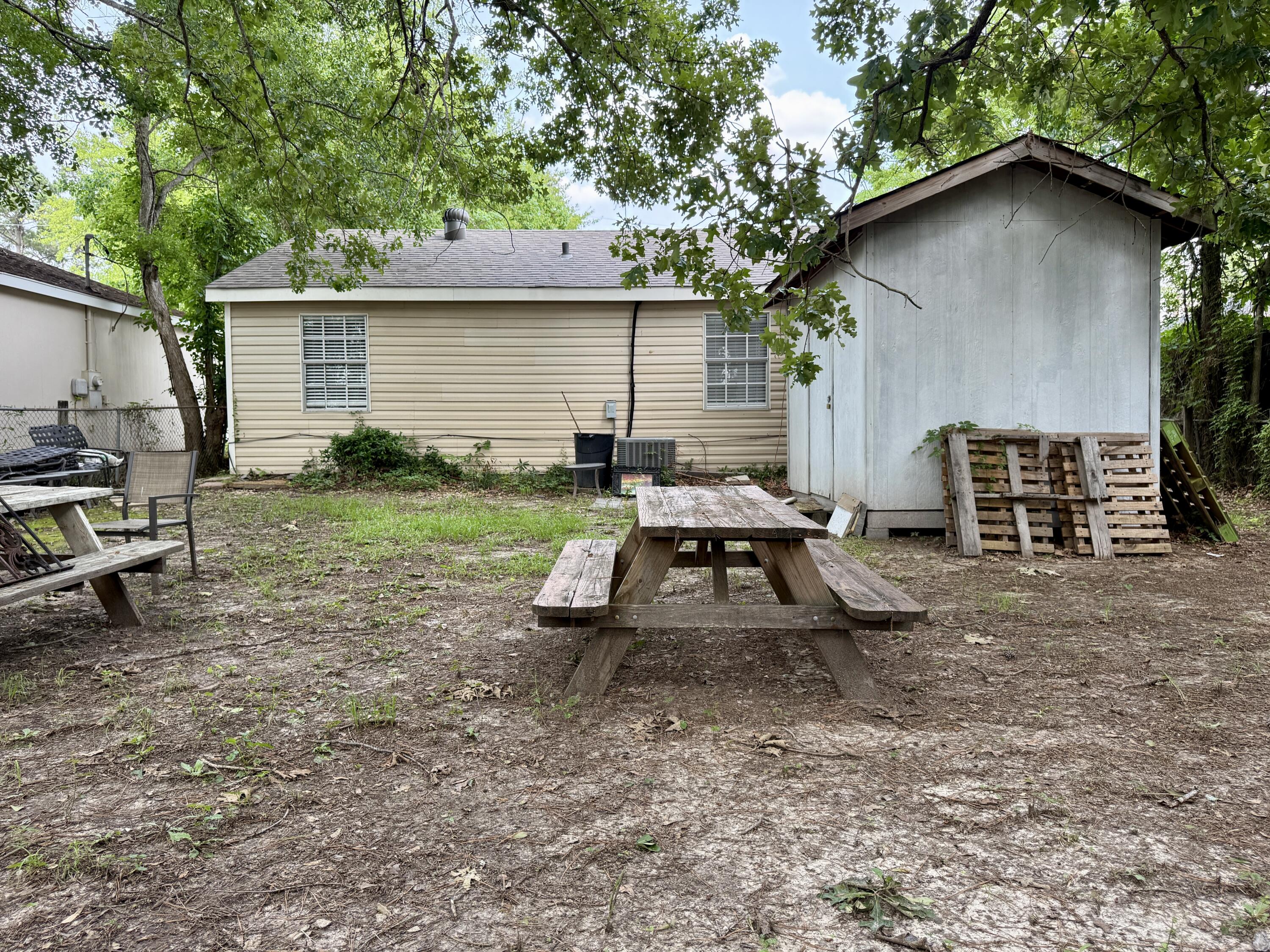 306 N 40th Ave.