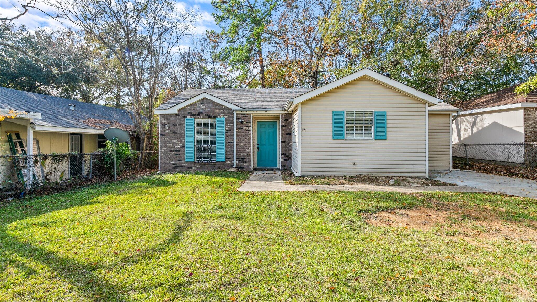 306 N 40th Ave.