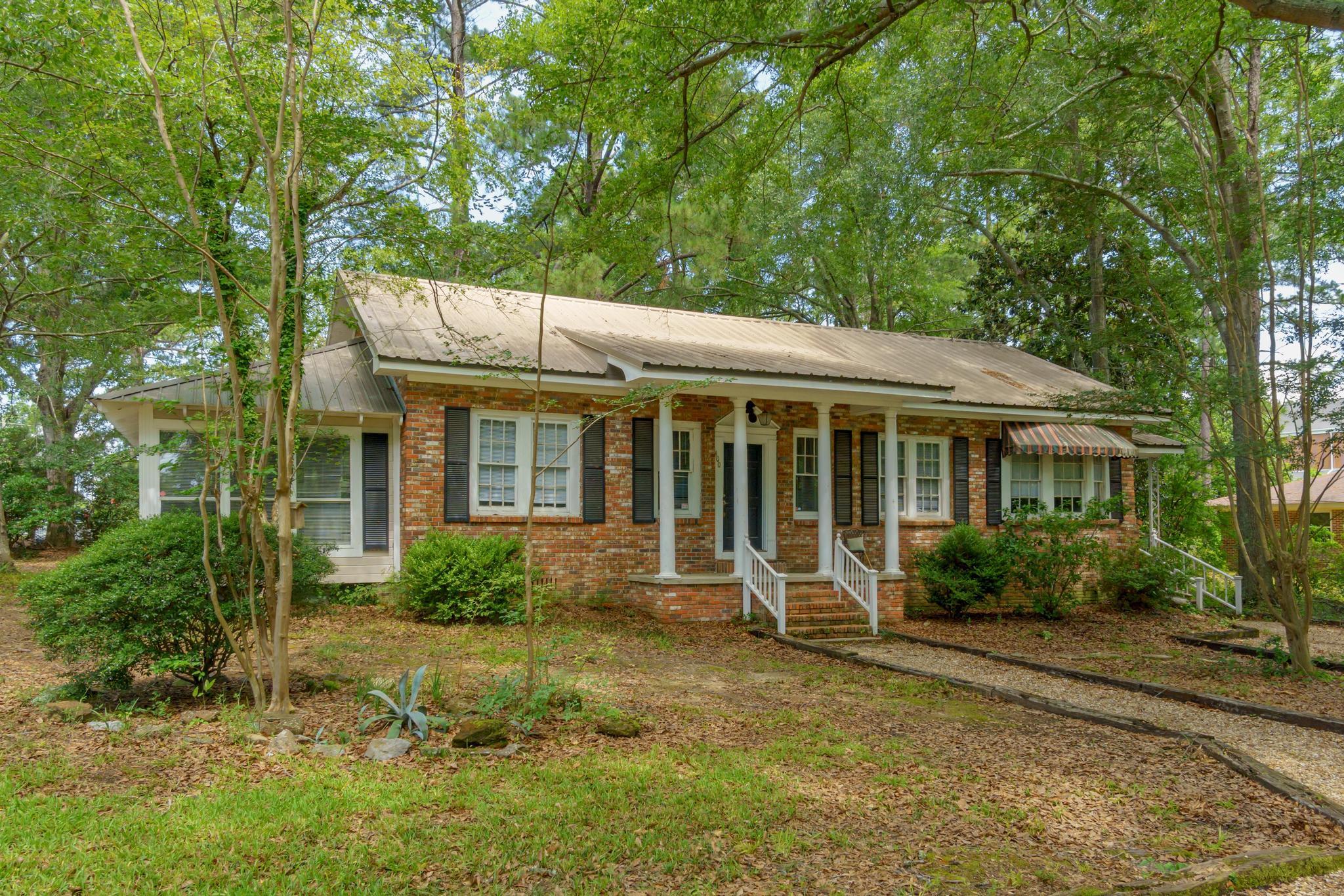 400 N 37th Ave.