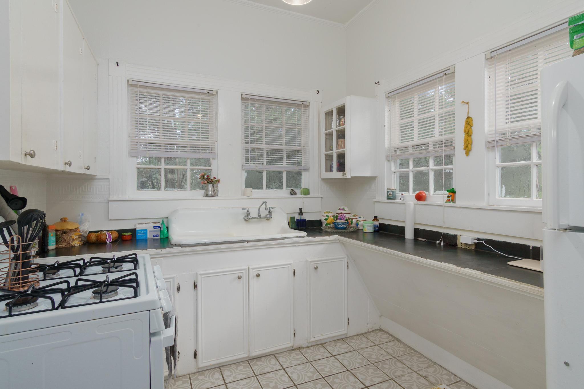 400 N 37th Ave.