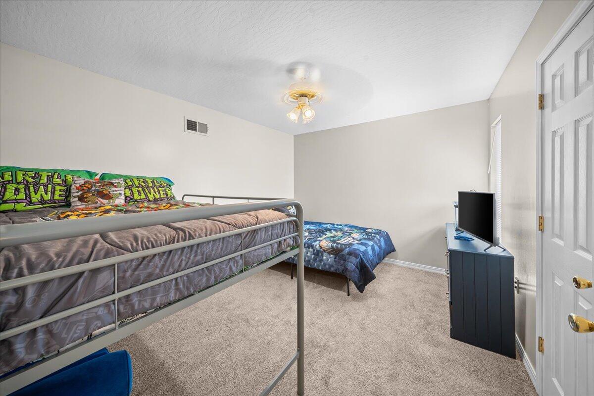 110 Green Bay Dr.