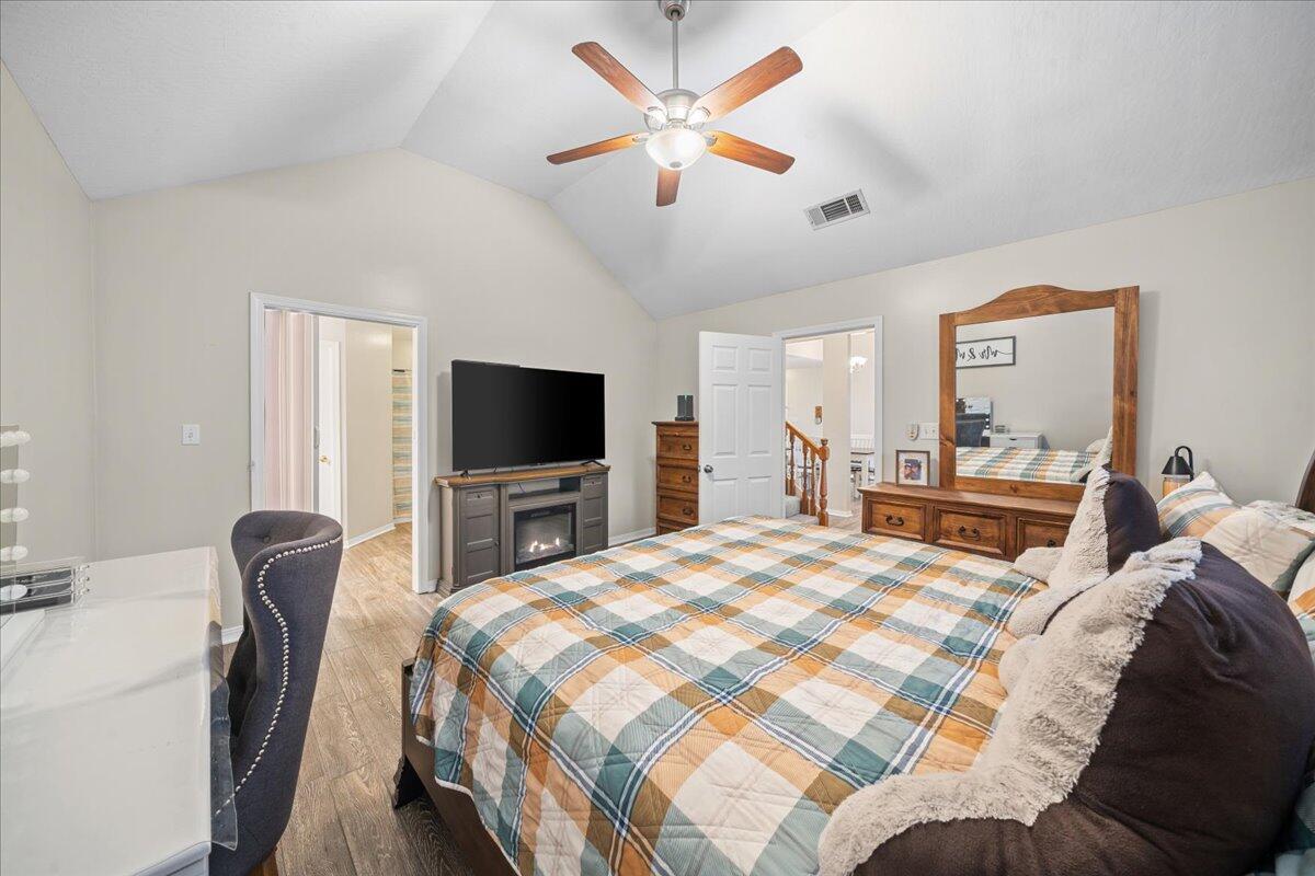 110 Green Bay Dr.