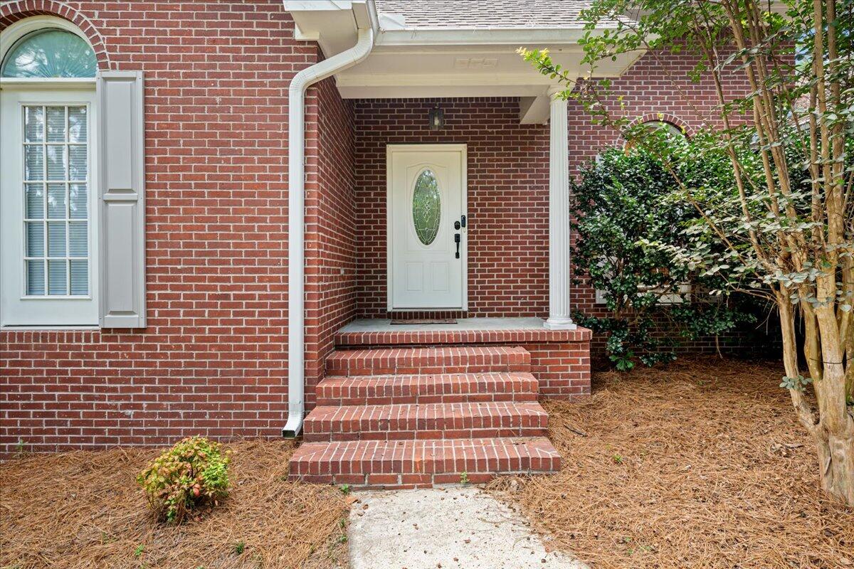 110 Green Bay Dr.