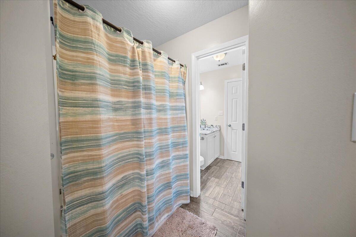 110 Green Bay Dr.