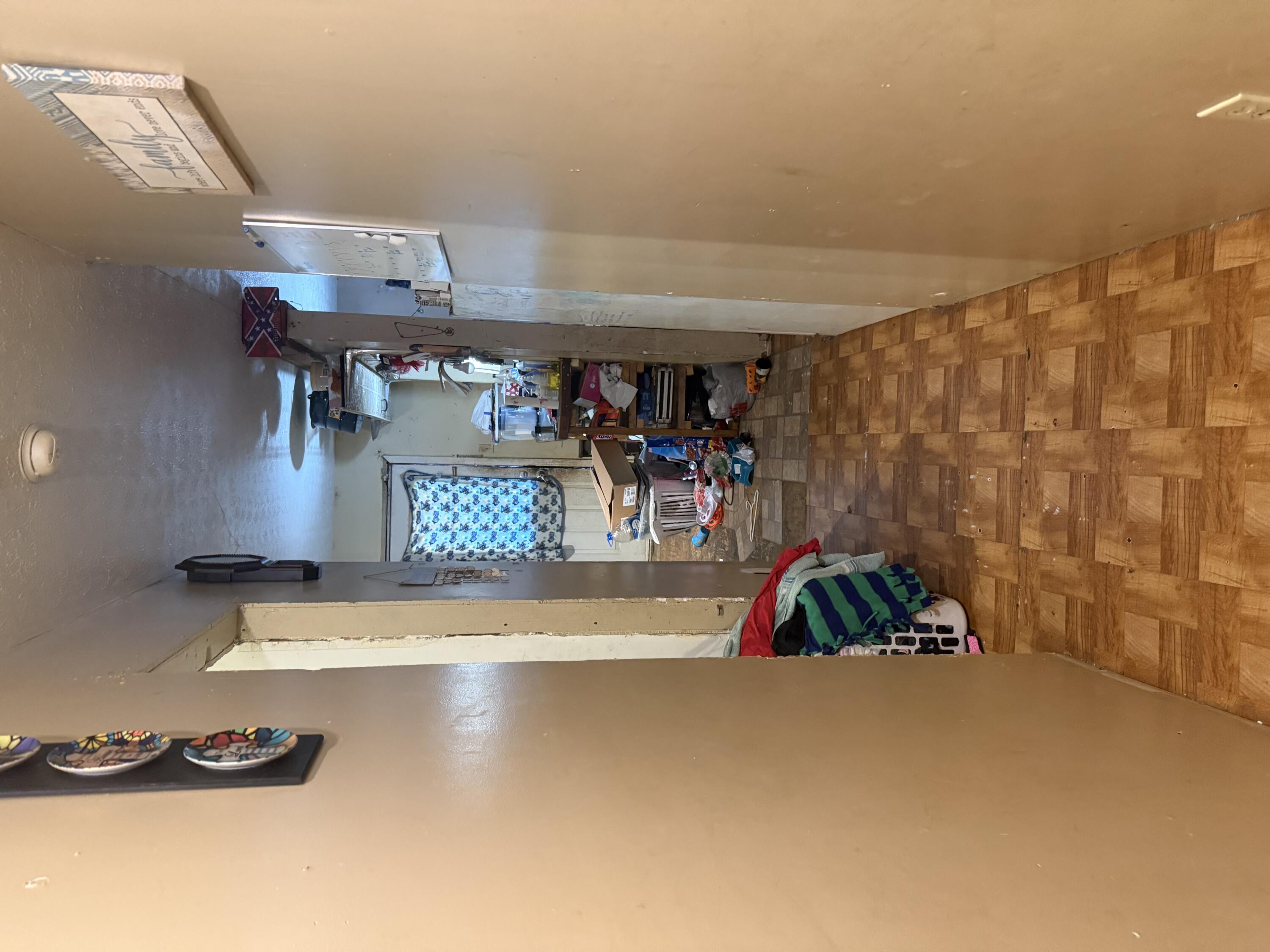 62 S County Line Rd.