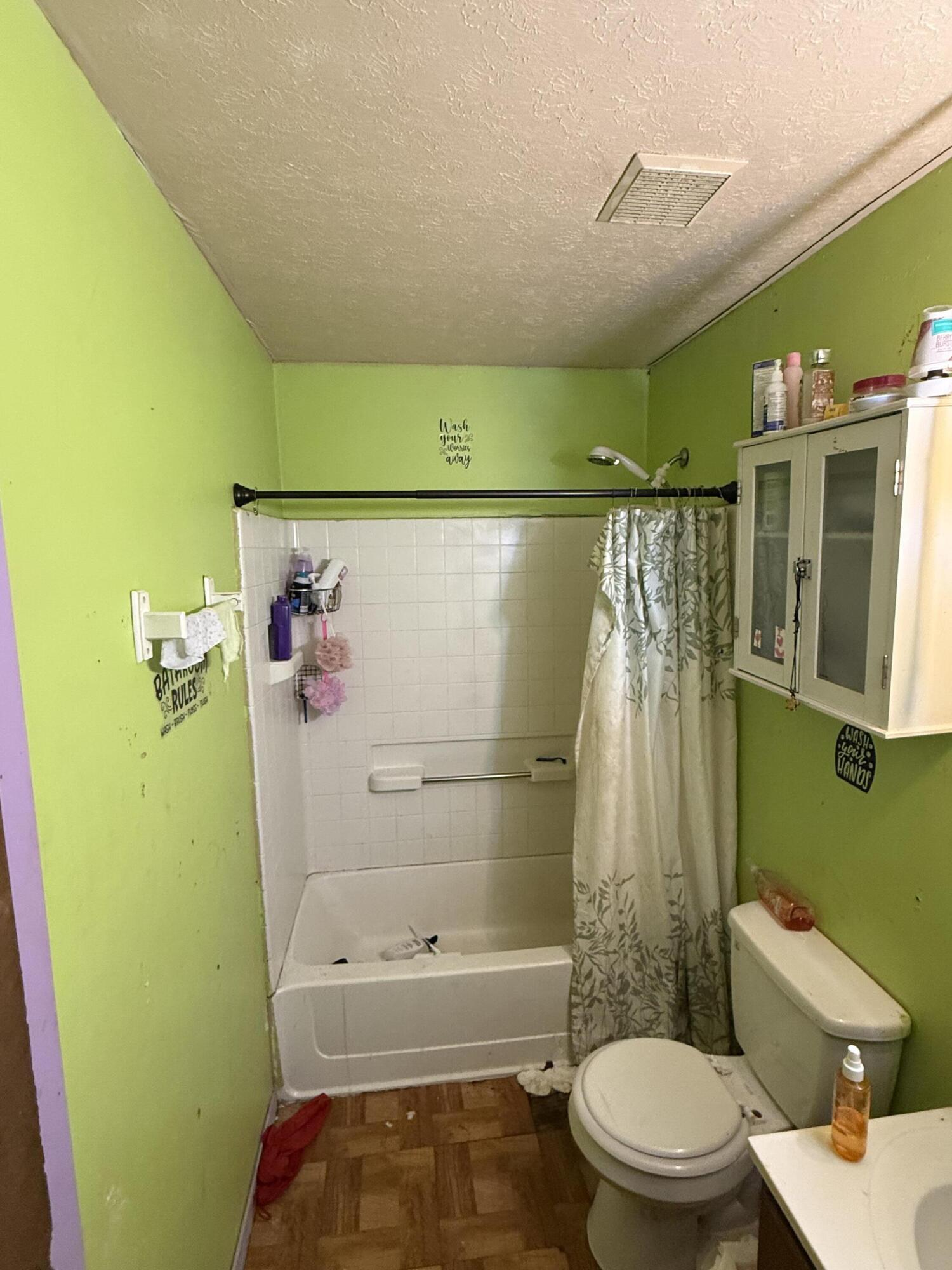 62 S County Line Rd.