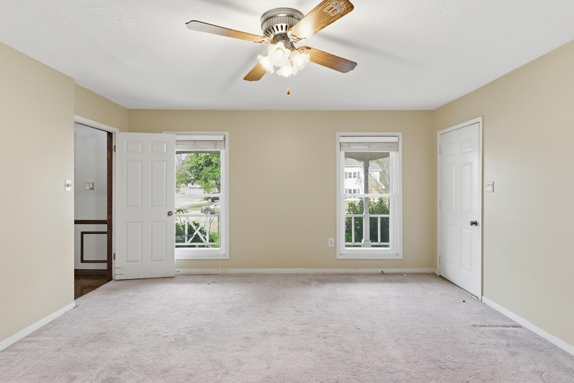 100 Warwick Pl