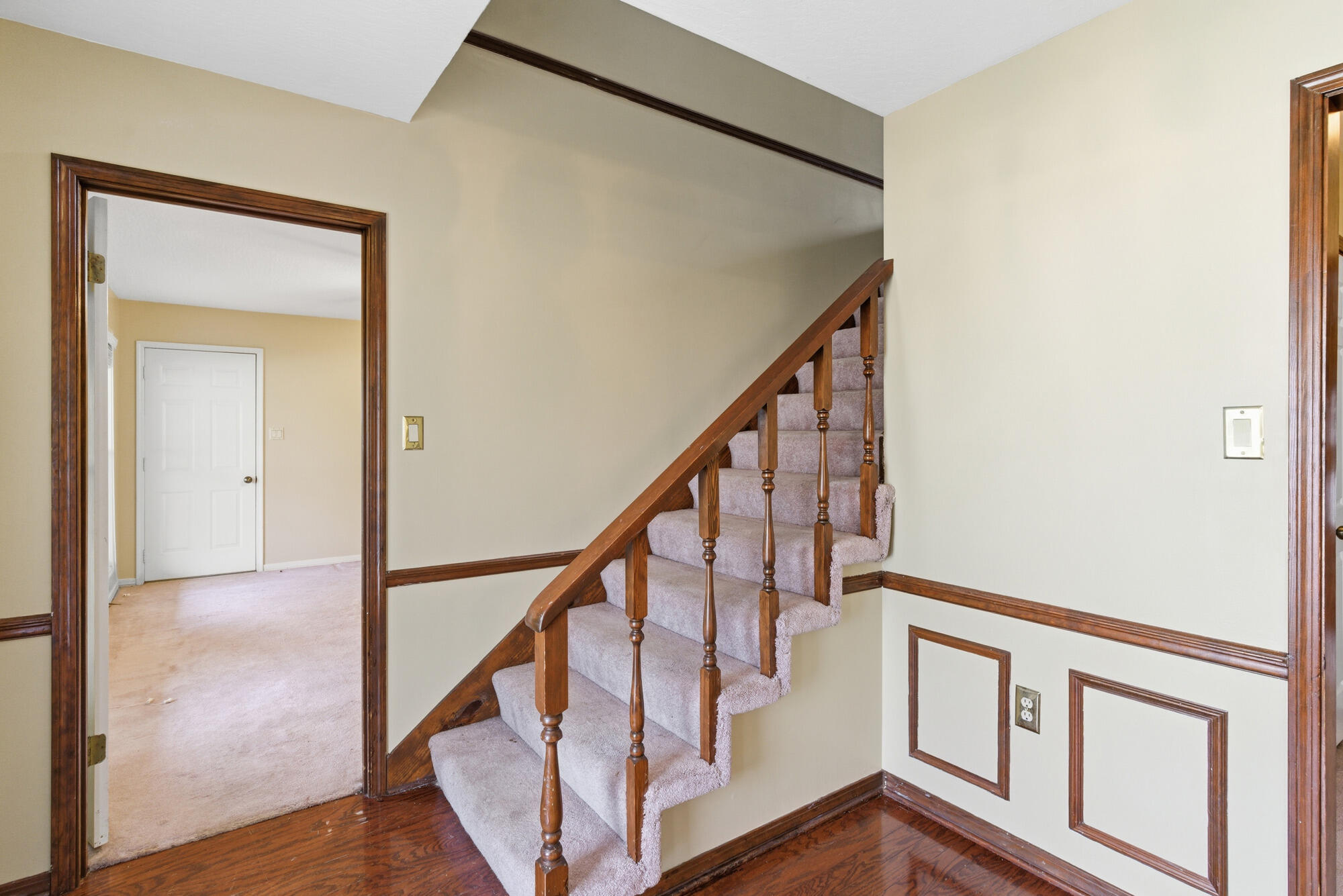 100 Warwick Pl