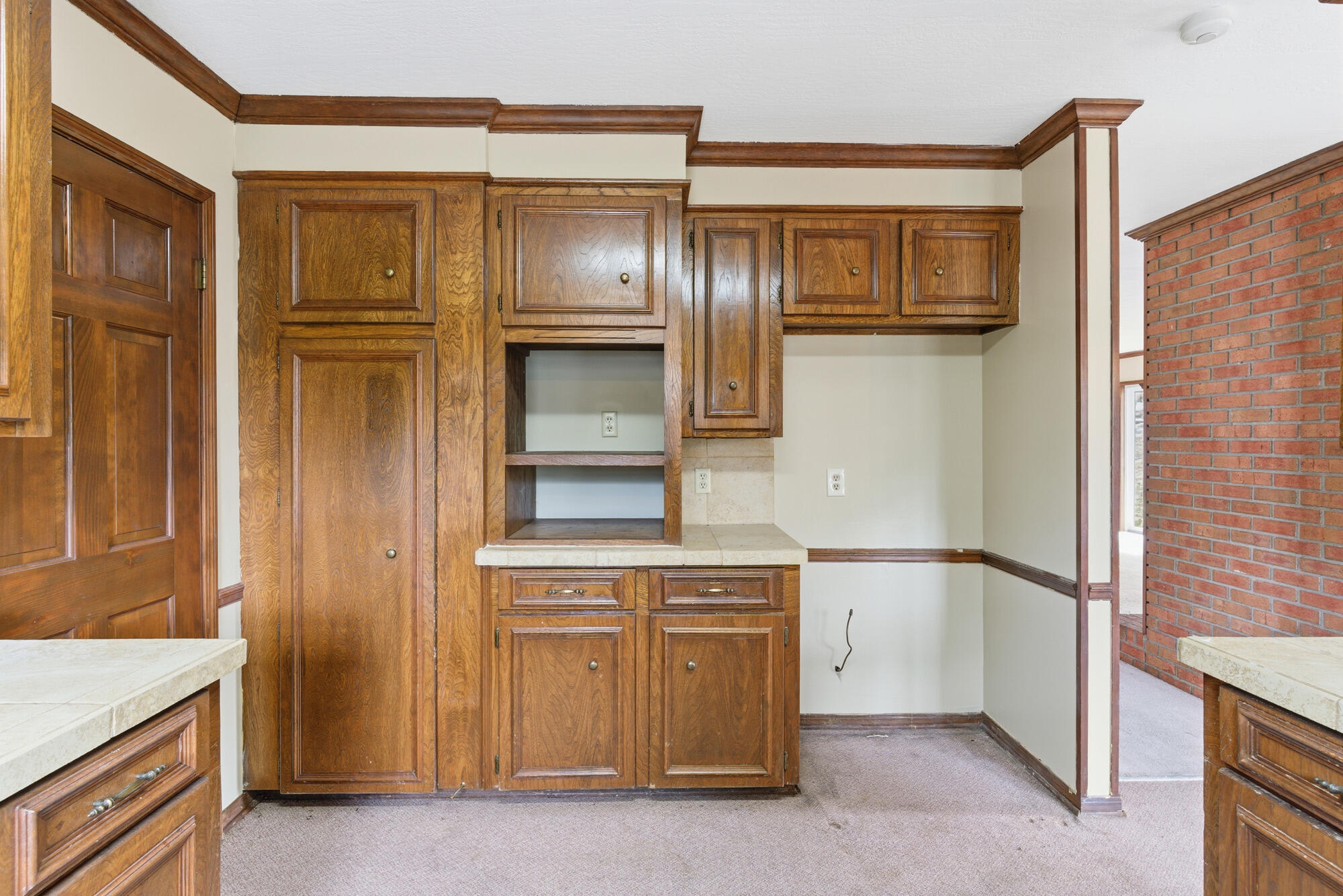 100 Warwick Pl