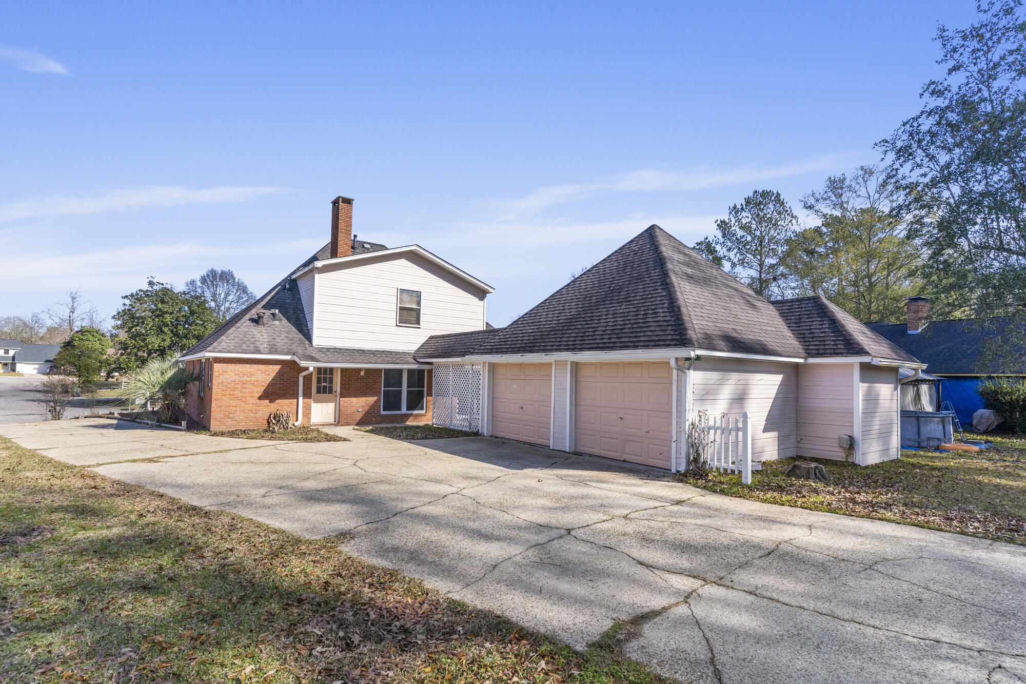 100 Warwick Pl