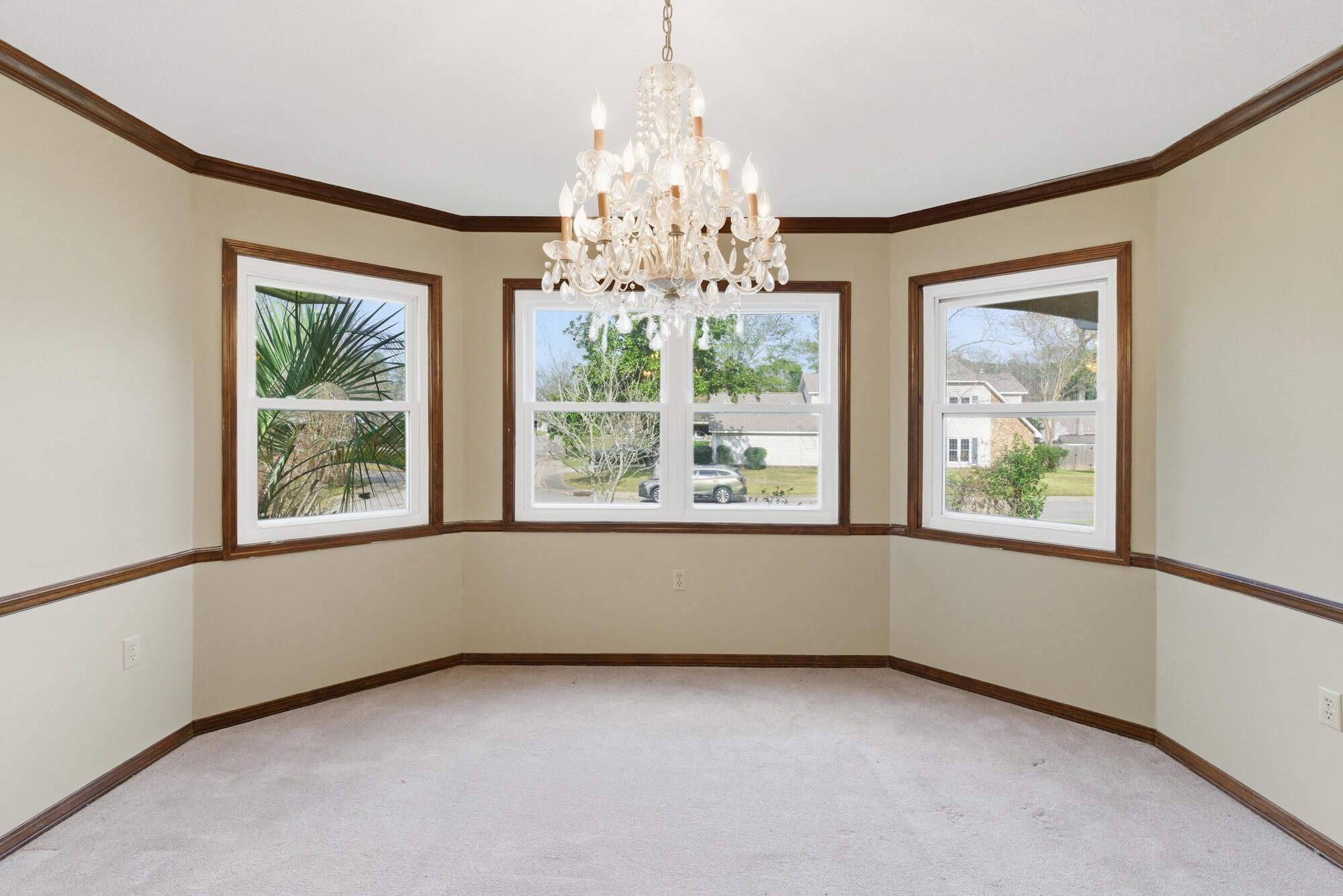 100 Warwick Pl