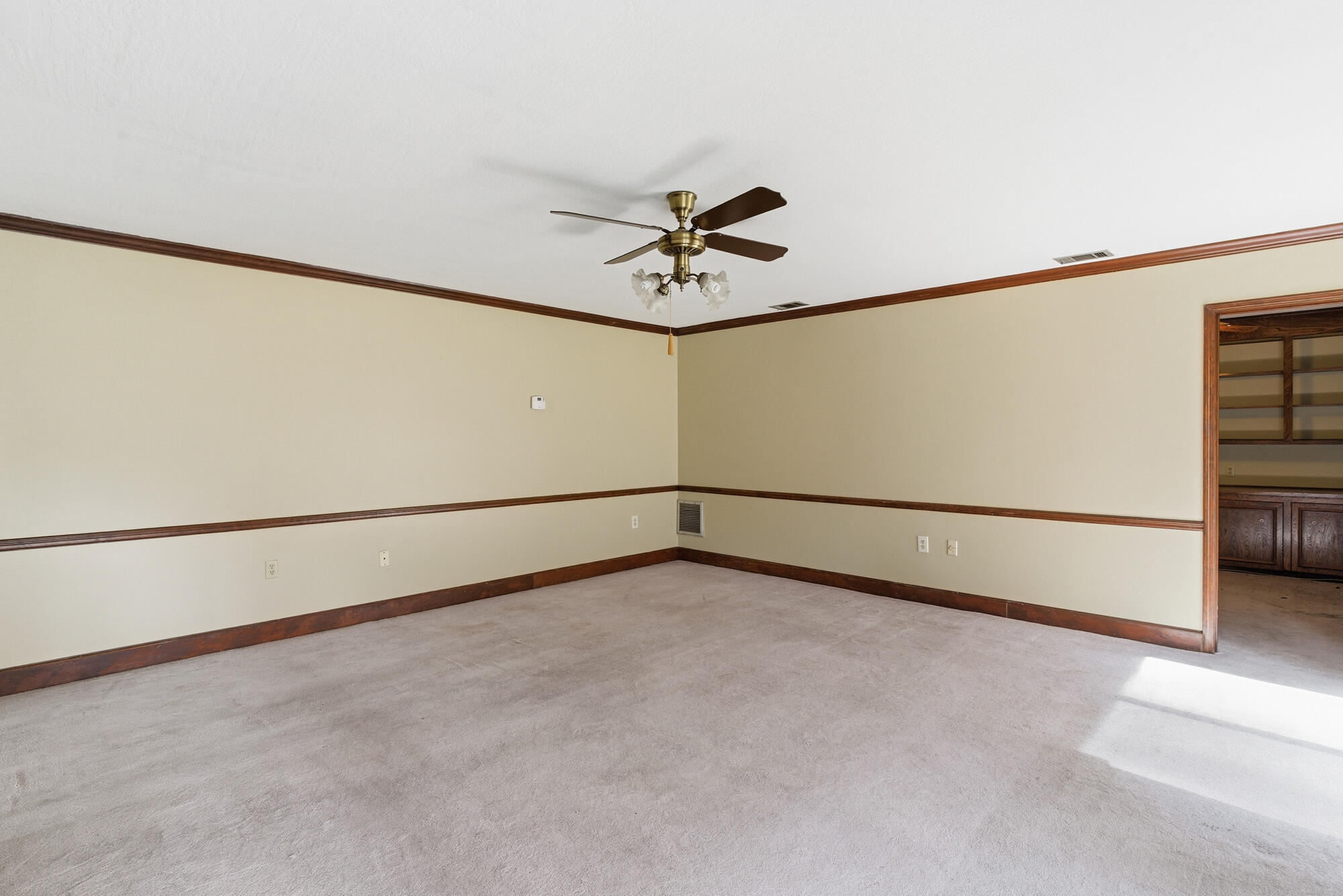 100 Warwick Pl