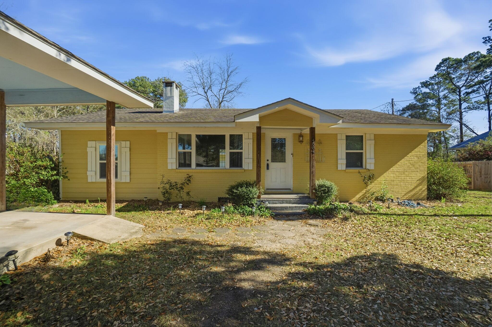 4584 Old Highway 11