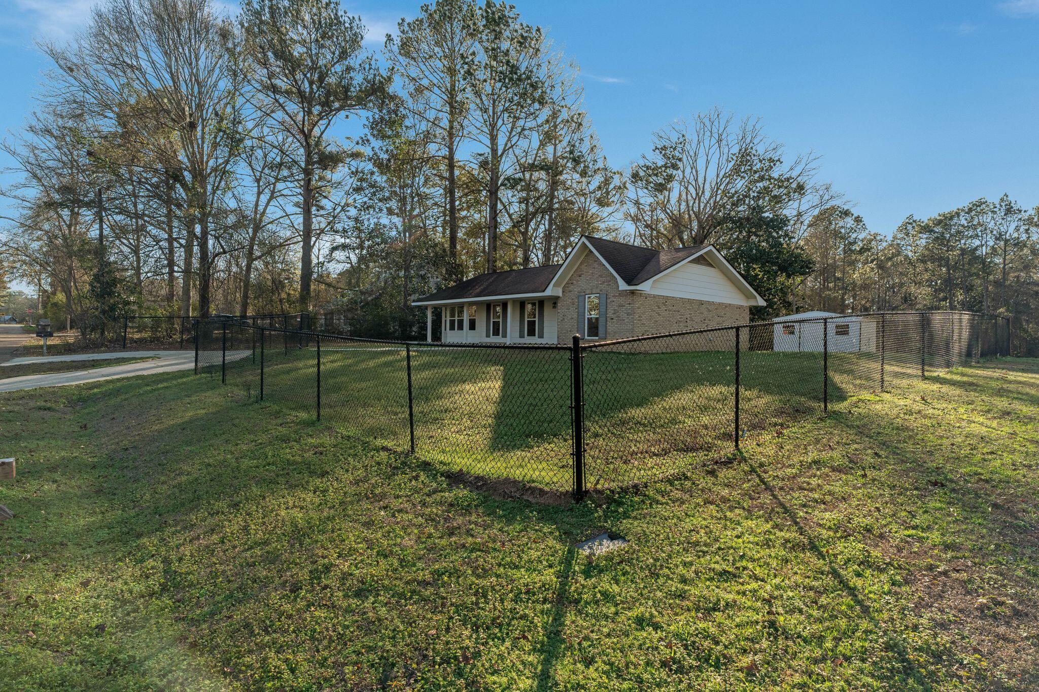 1013 Parker Rd.
