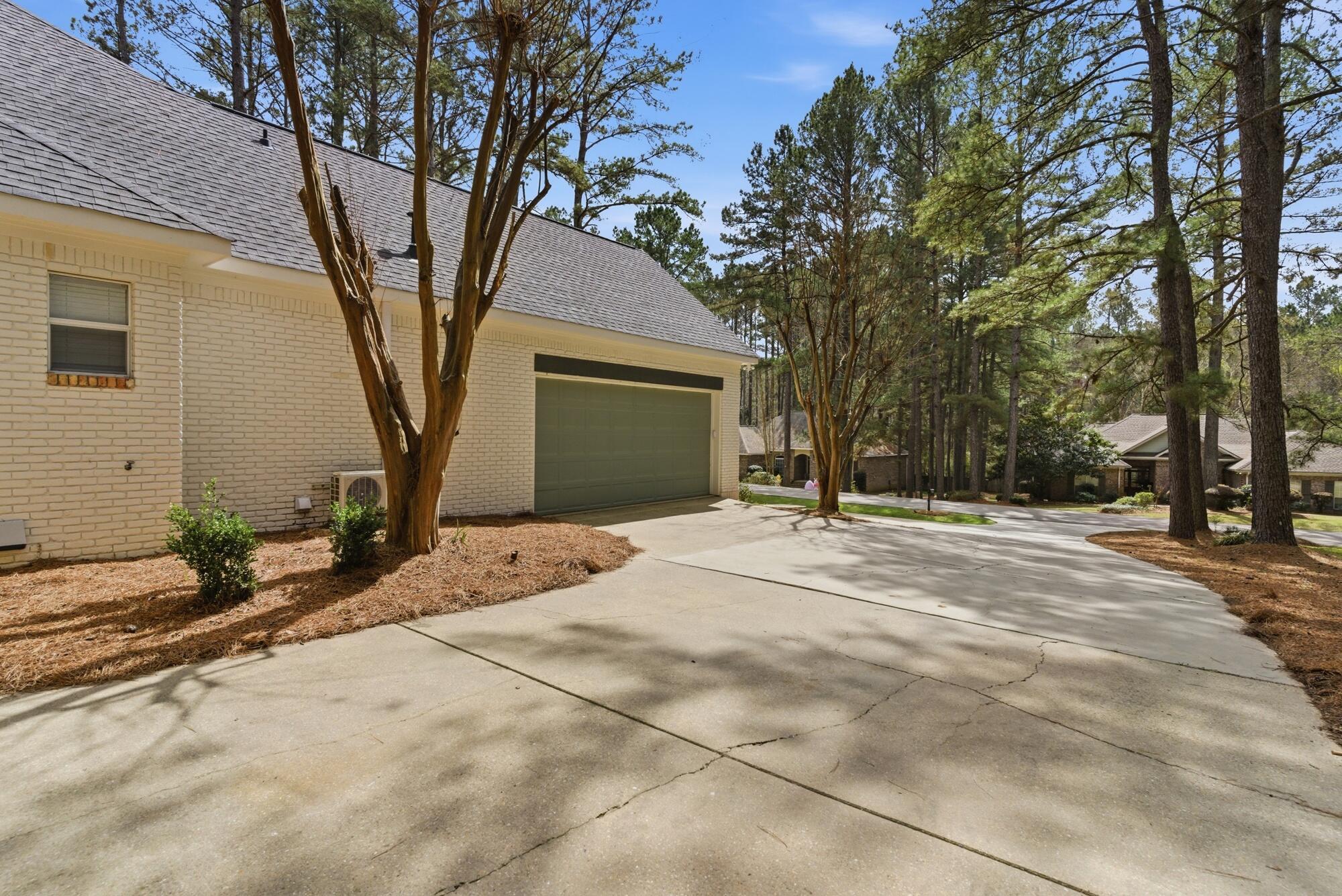 18 Tuckahoe