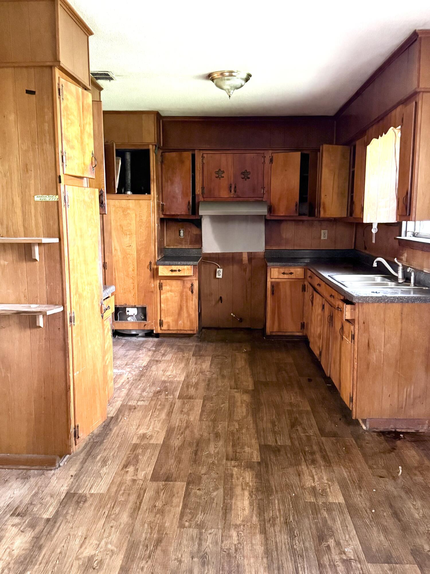 2205 Pearson Ave.