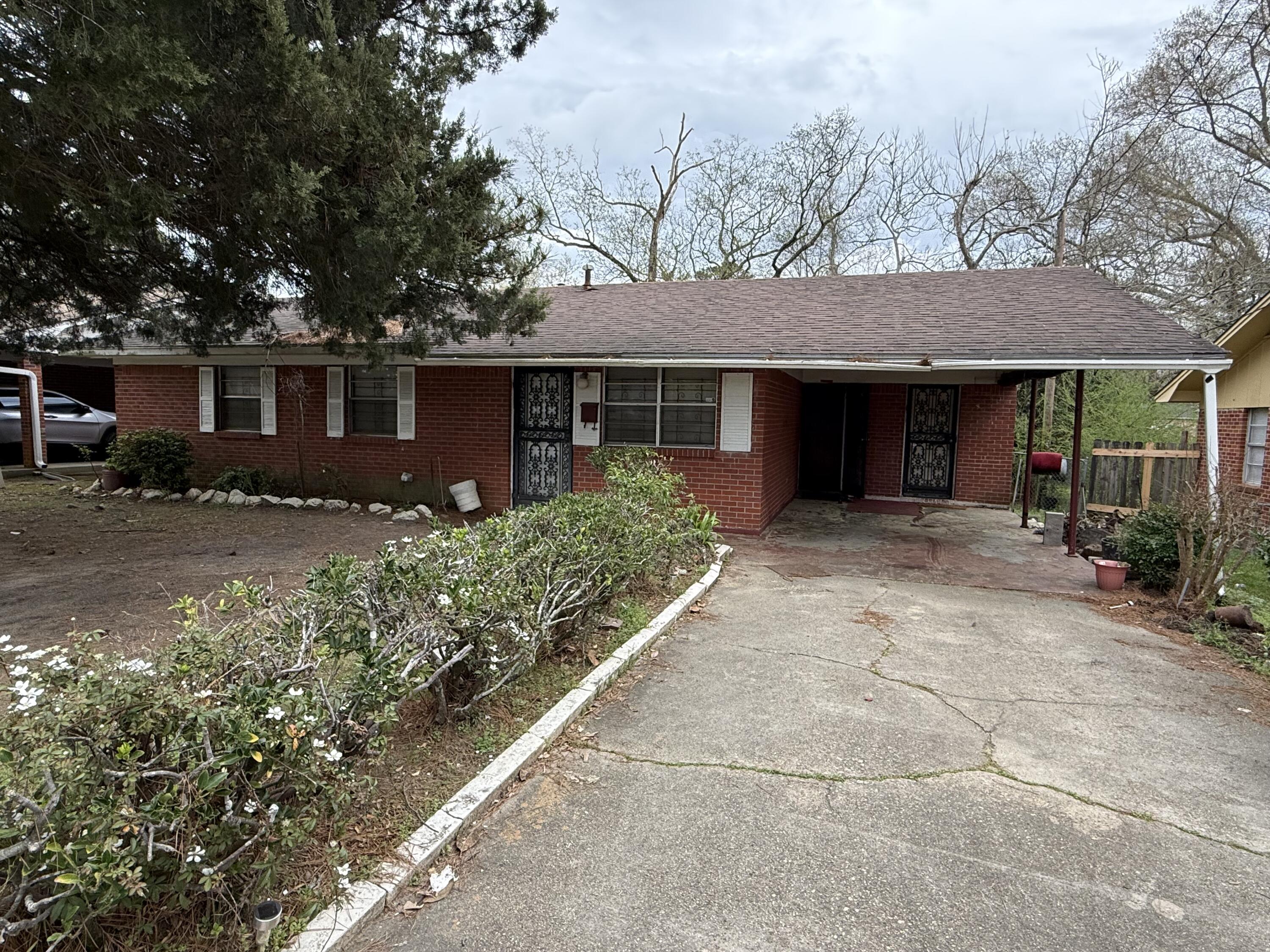 2205 Pearson Ave.