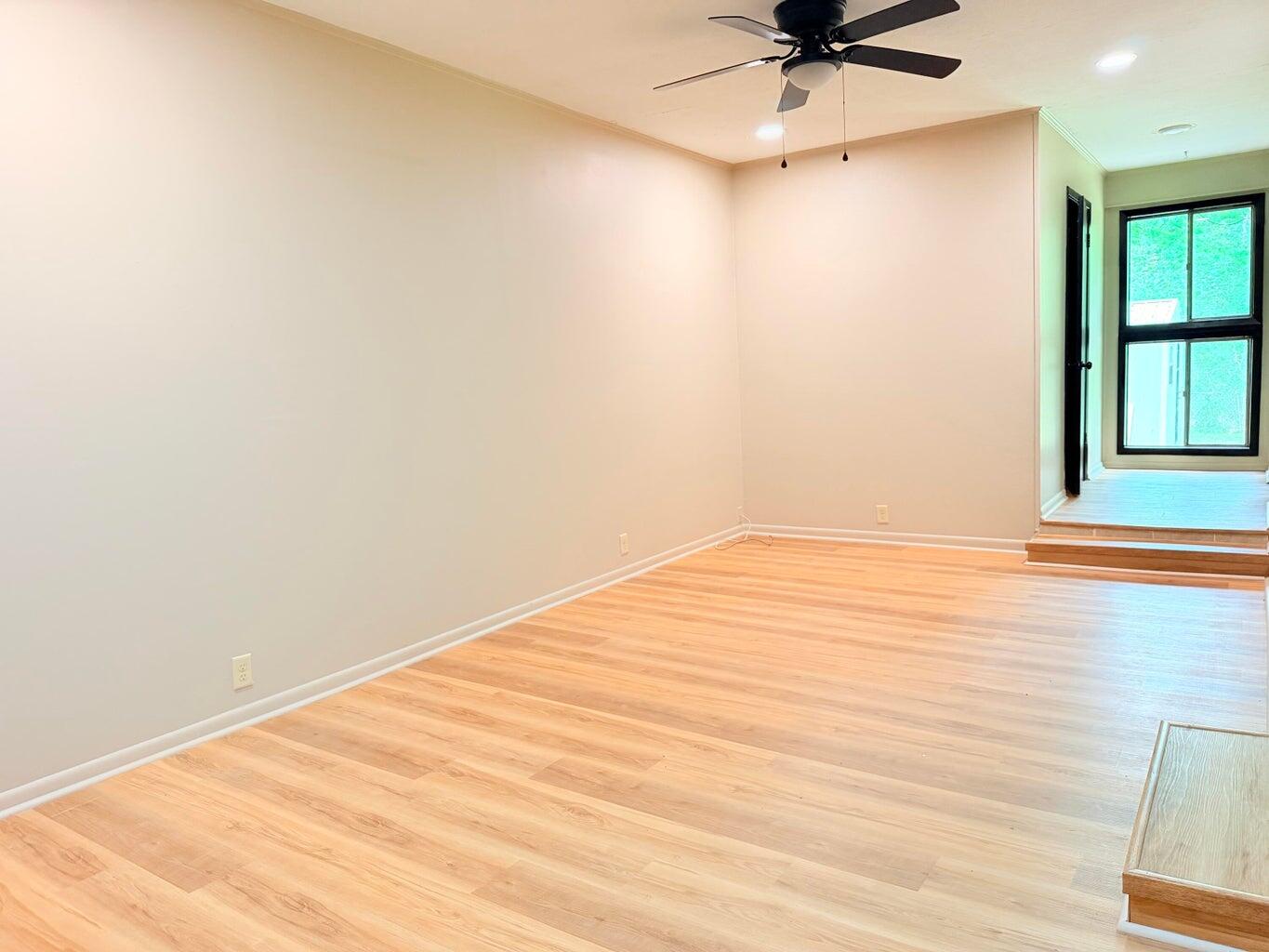 2815 Hillside Dr.