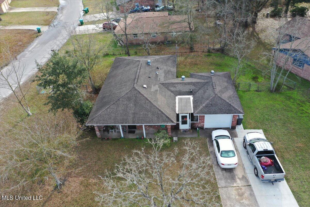 5508 Claresholm Street