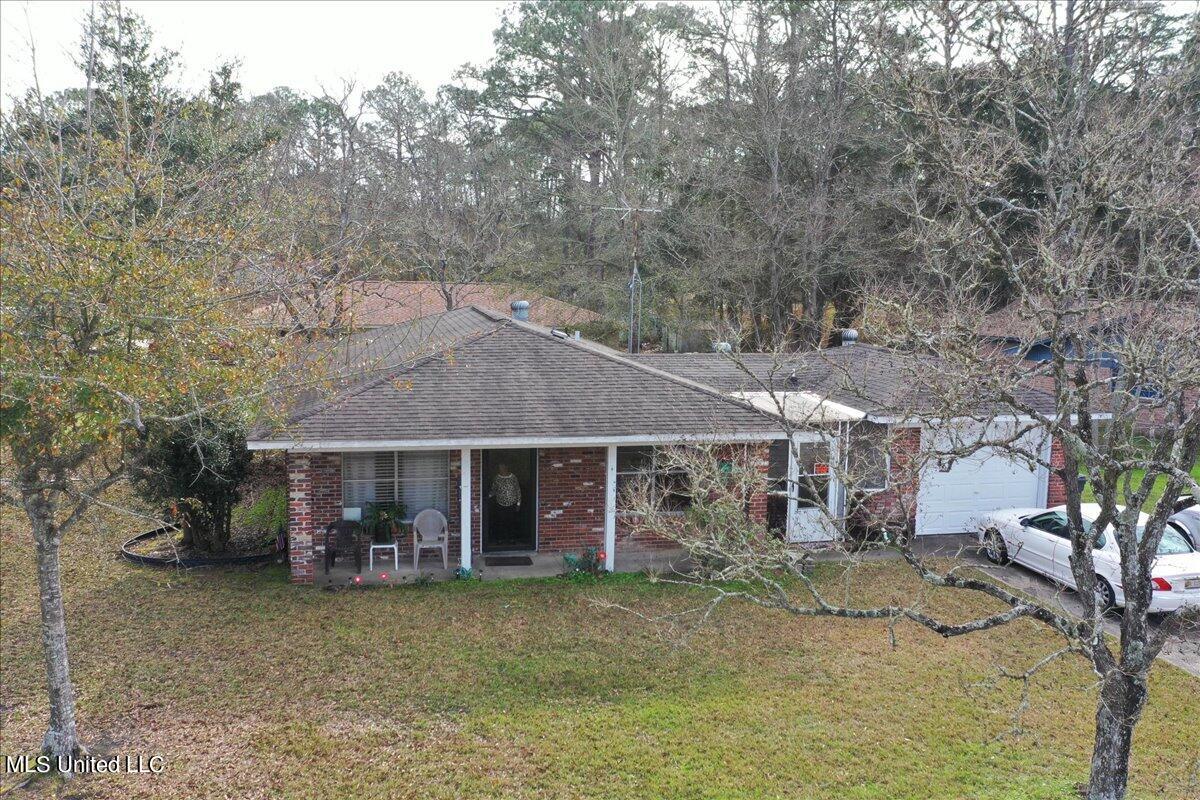 5508 Claresholm Street