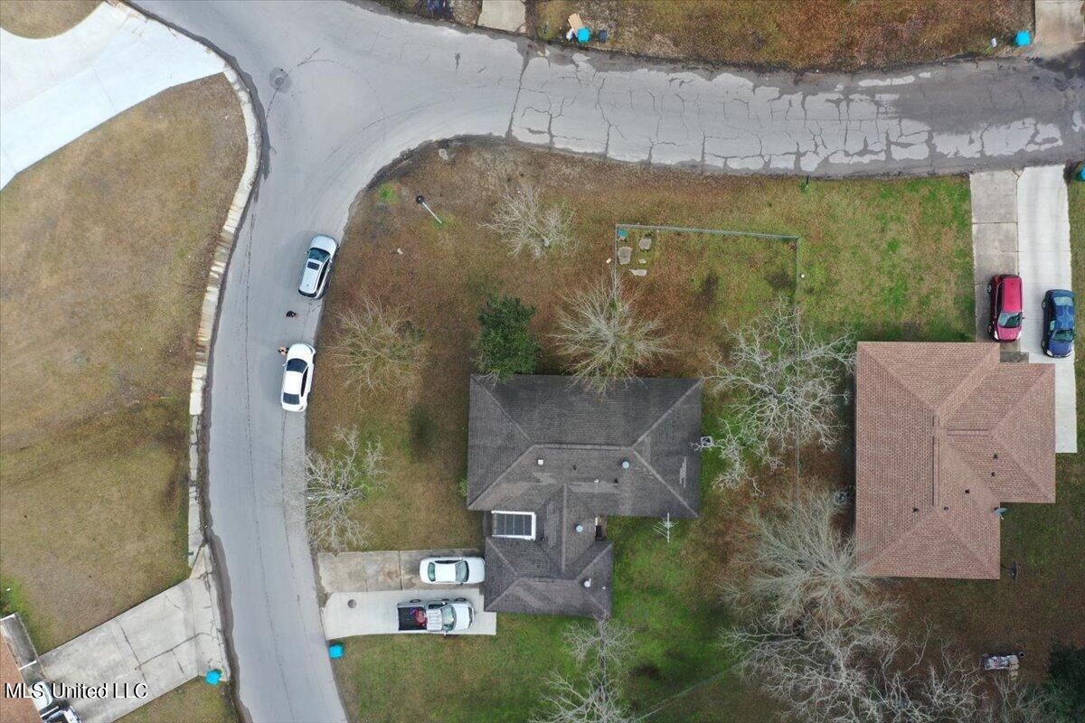 5508 Claresholm Street