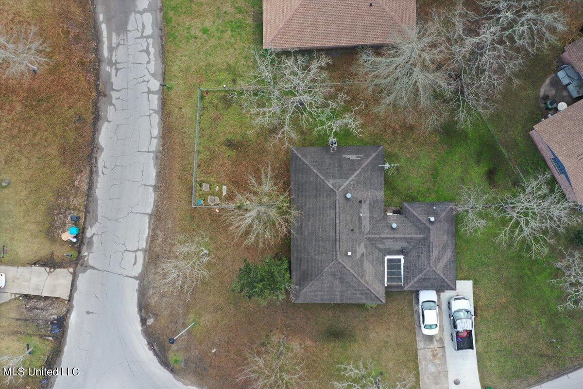 5508 Claresholm Street