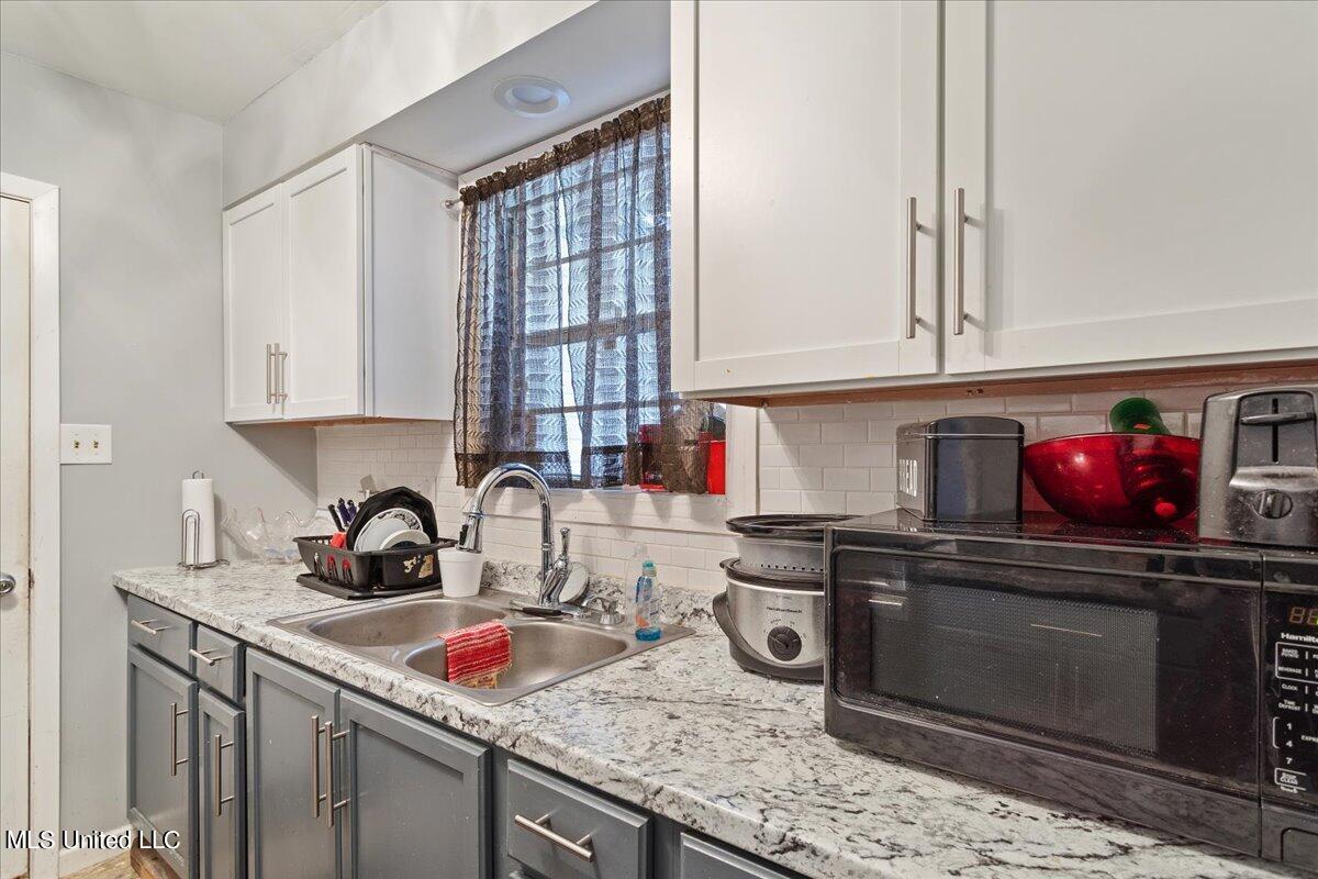 5508 Claresholm Street